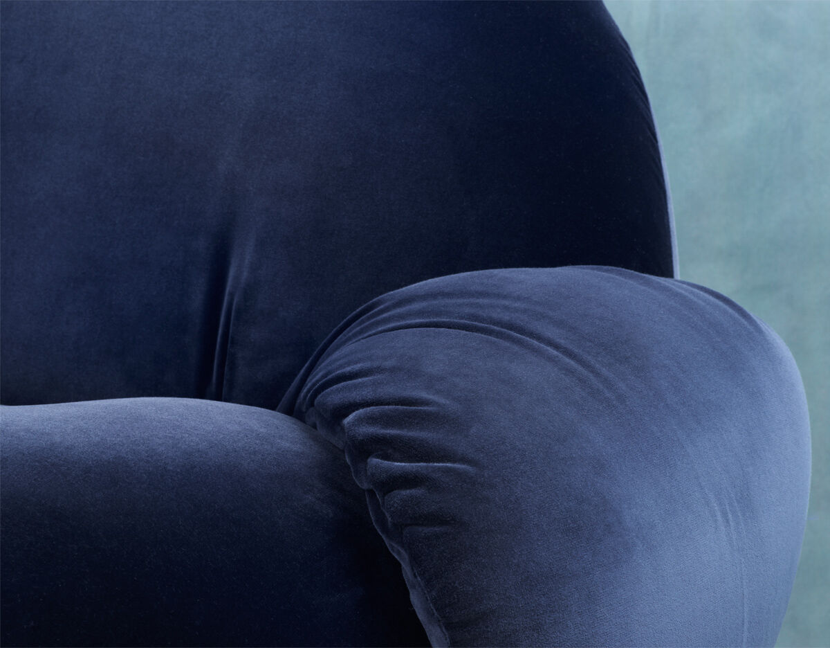 pacha lounge chair with armrest
