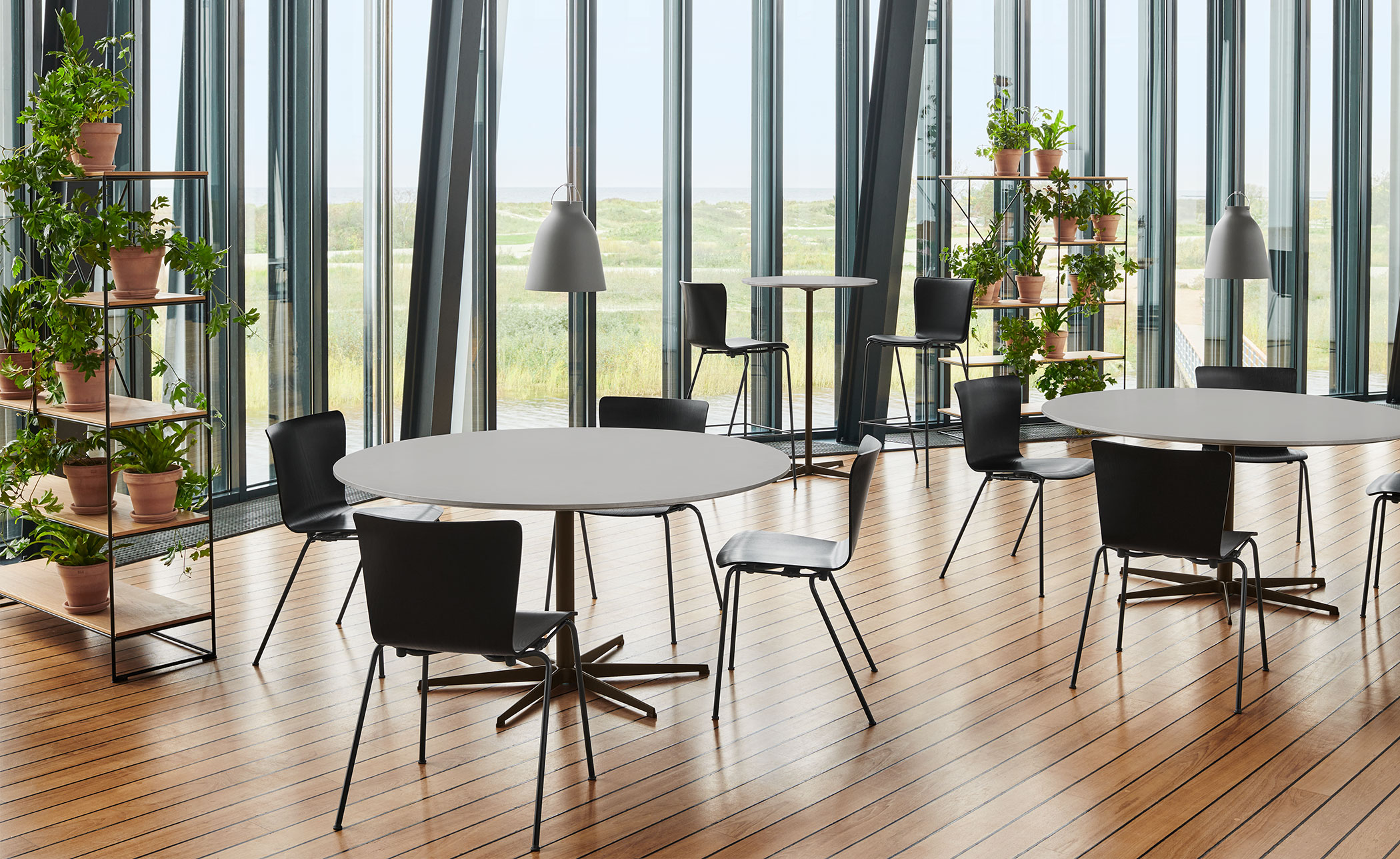 small pedestal base circular top table