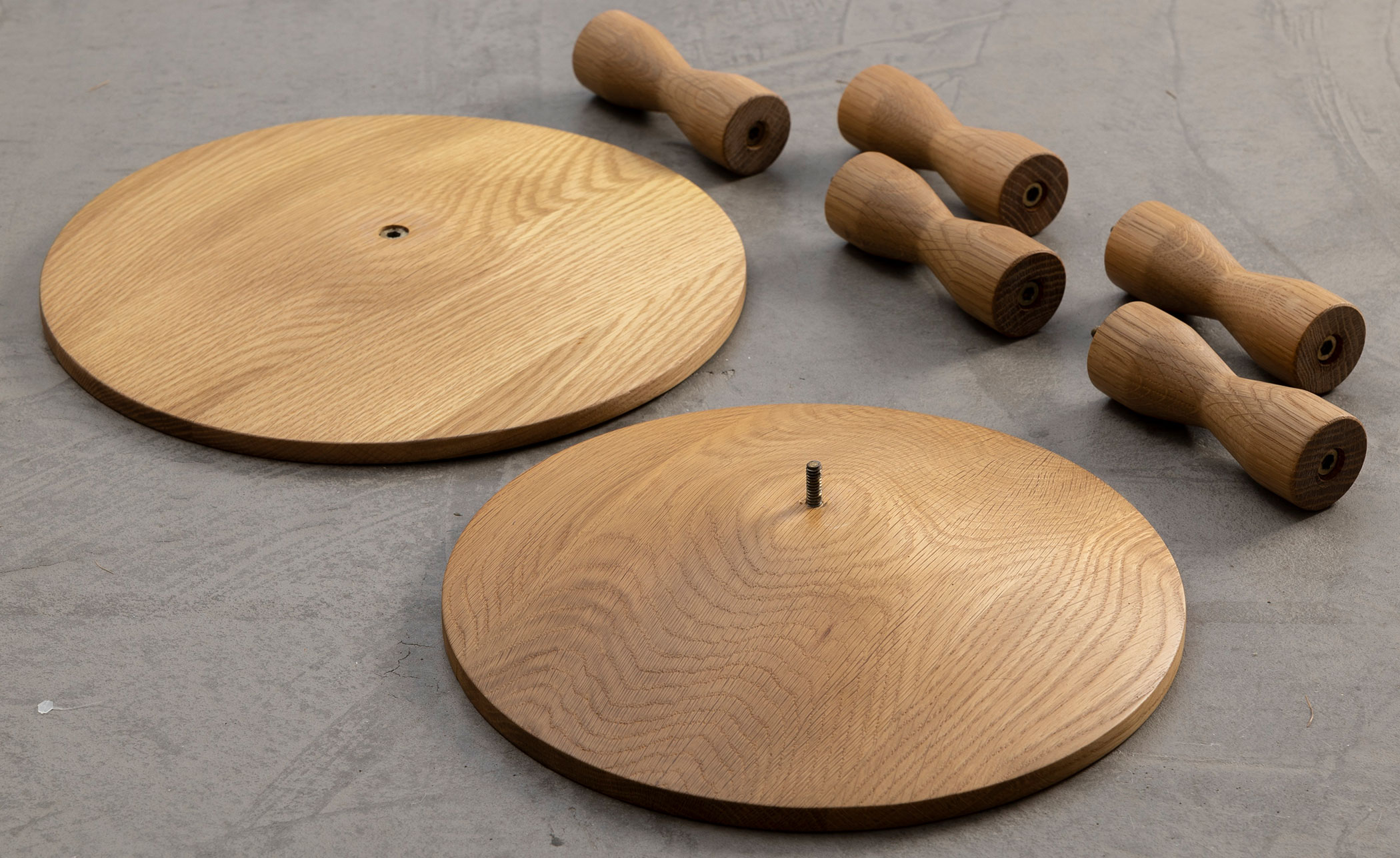 Pedestal Table