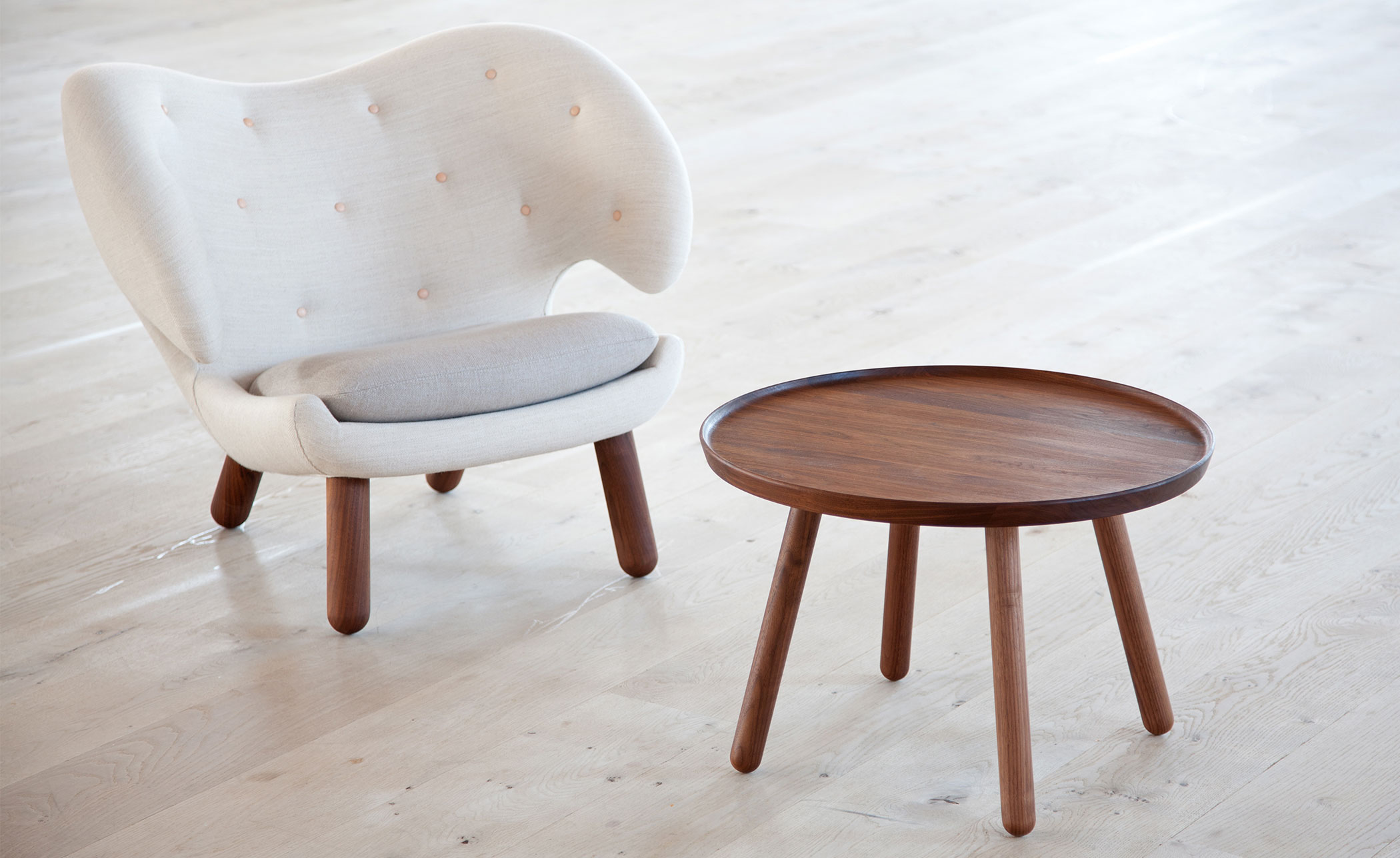 Pelican Table