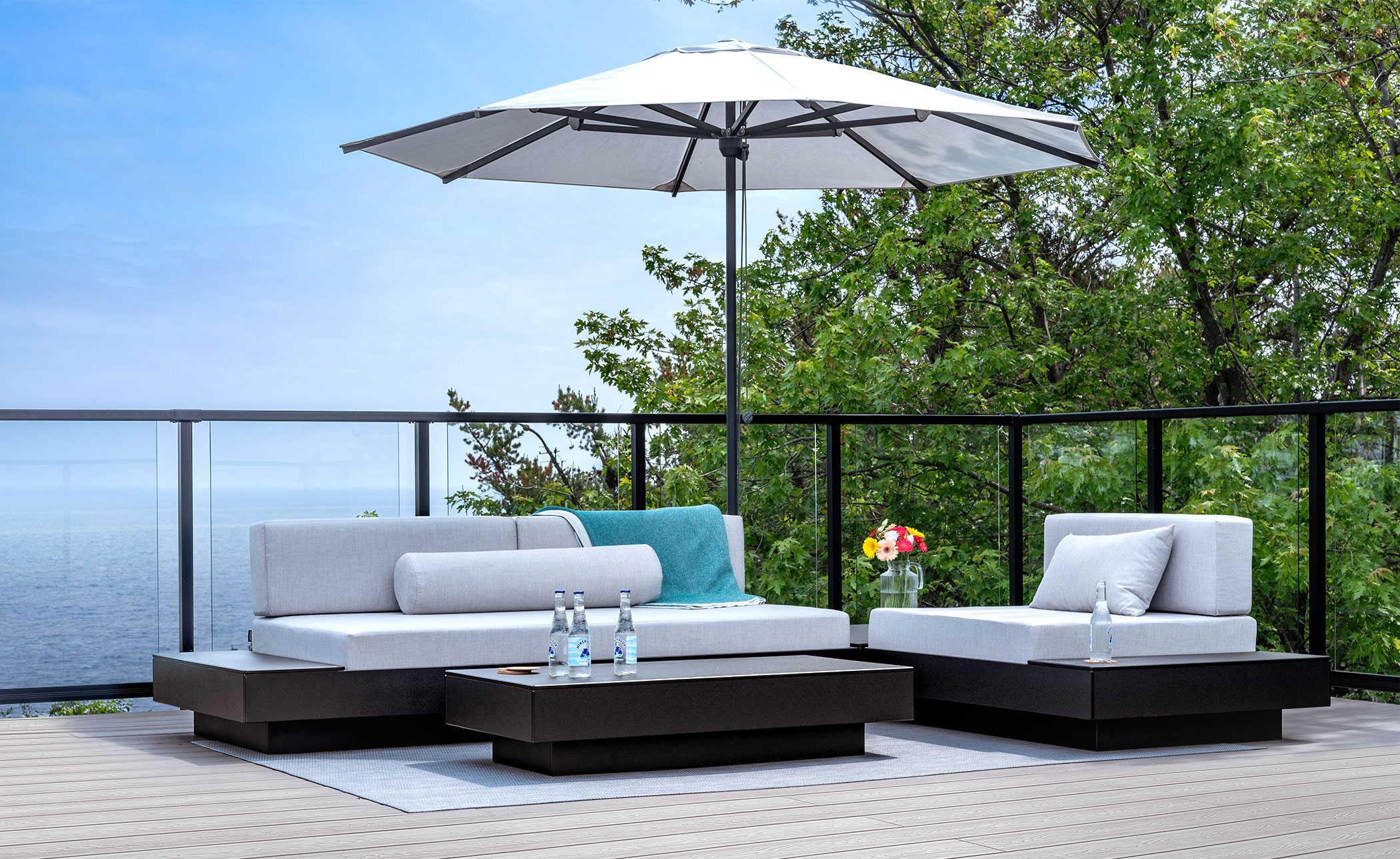 Platform One Daybed