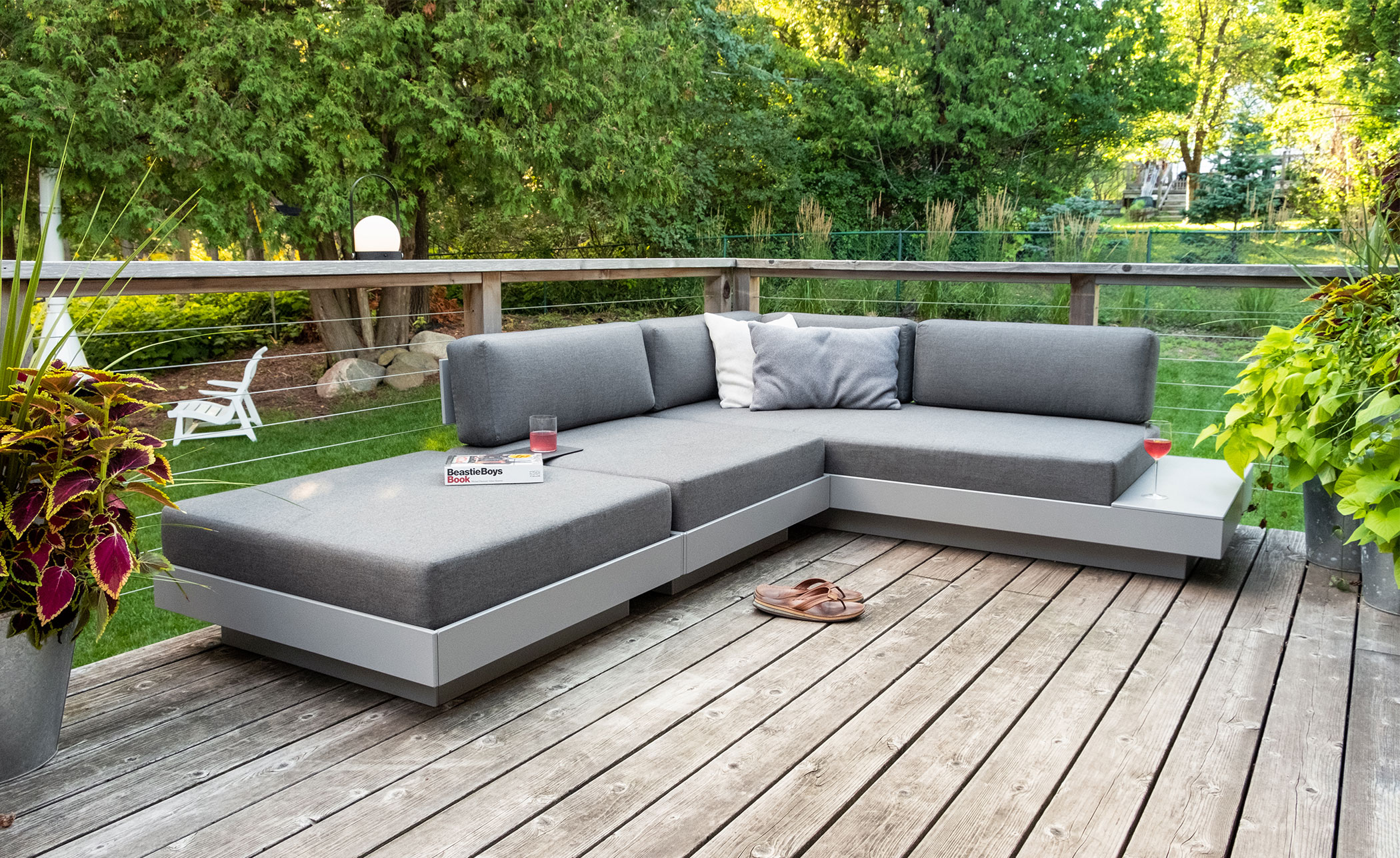 Platform One Sectional Sofa & Ottoman Bundle B