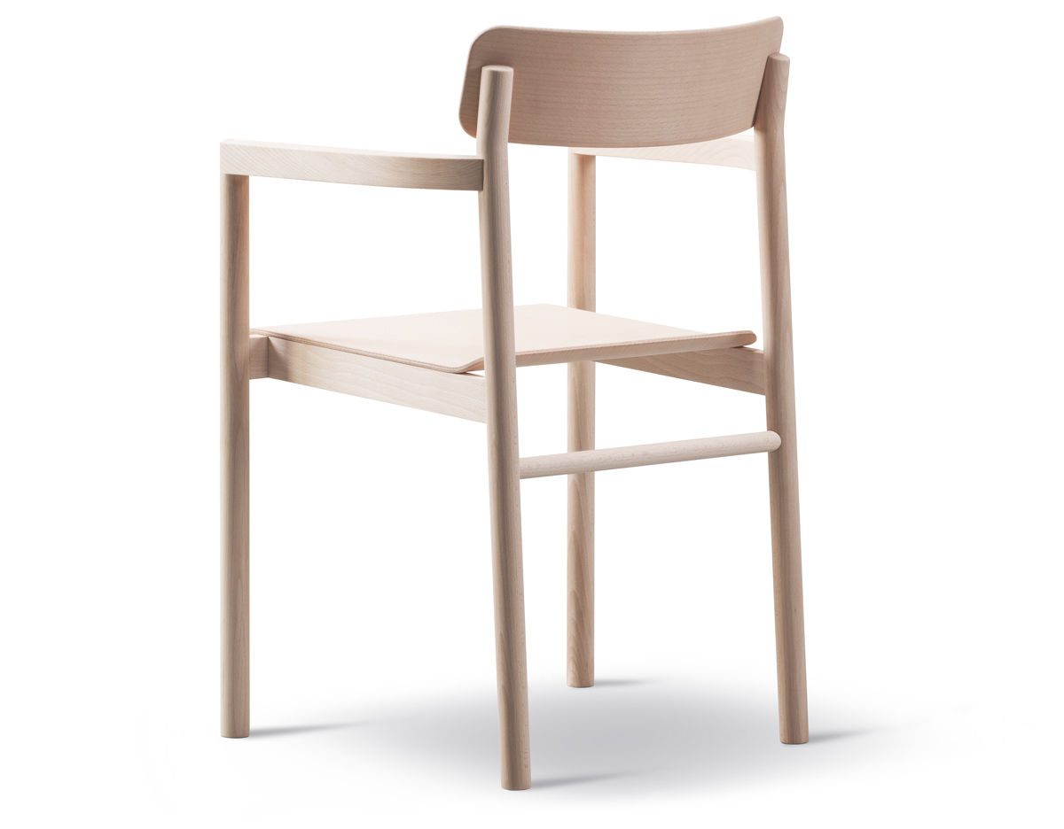 post armchair