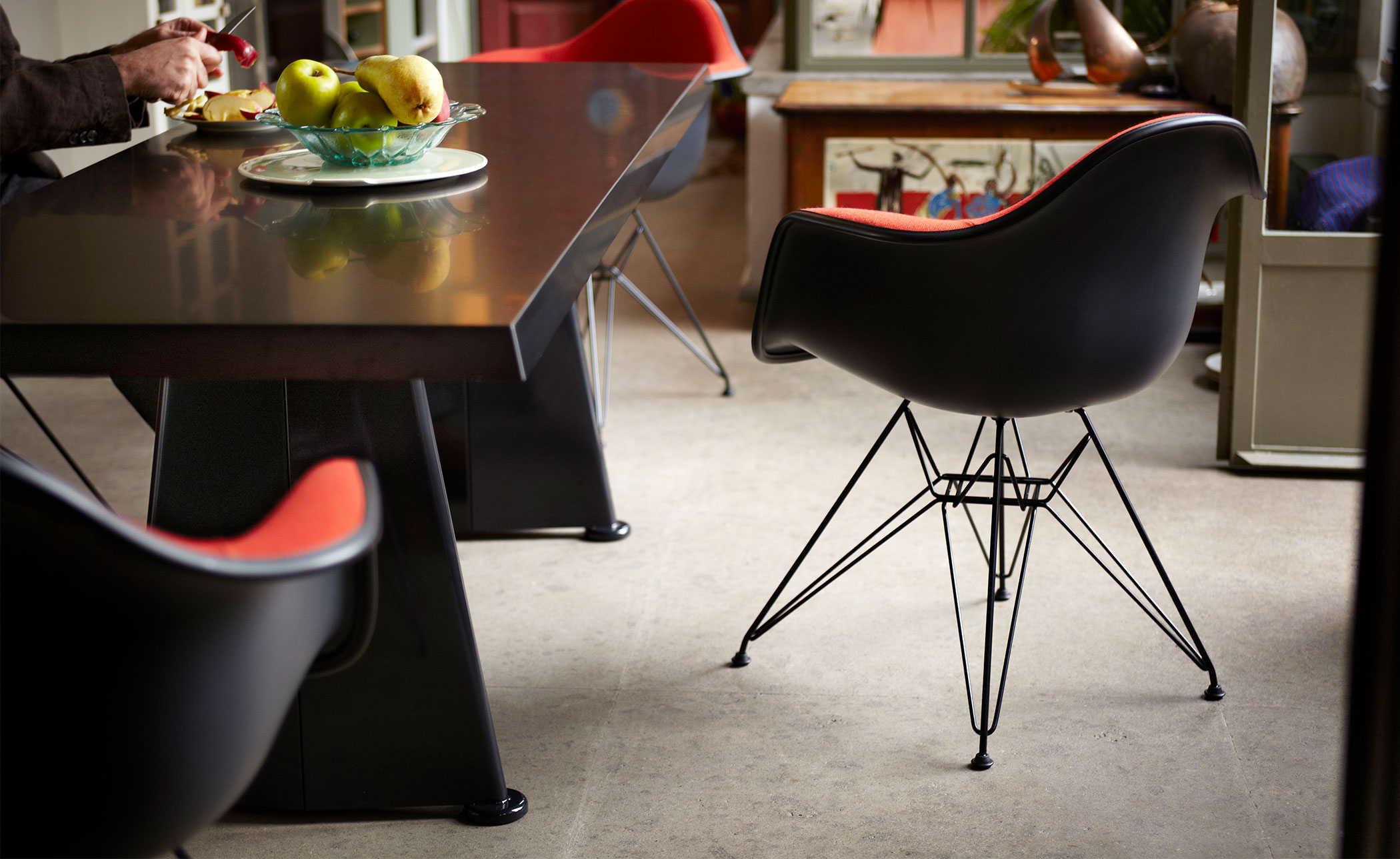 prouvé trapèze table