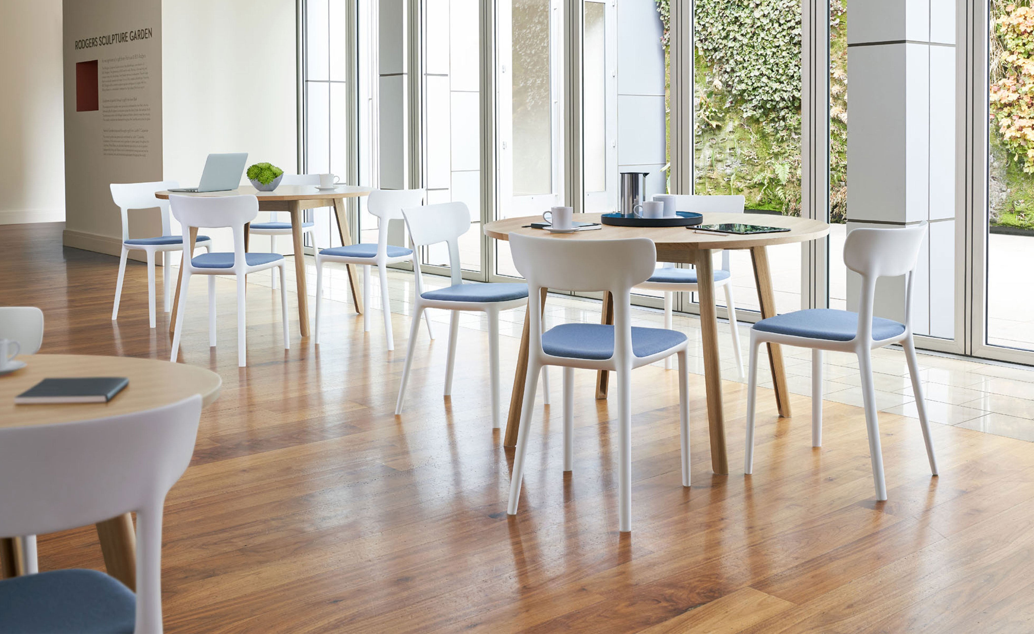 Queue Dining Chair
