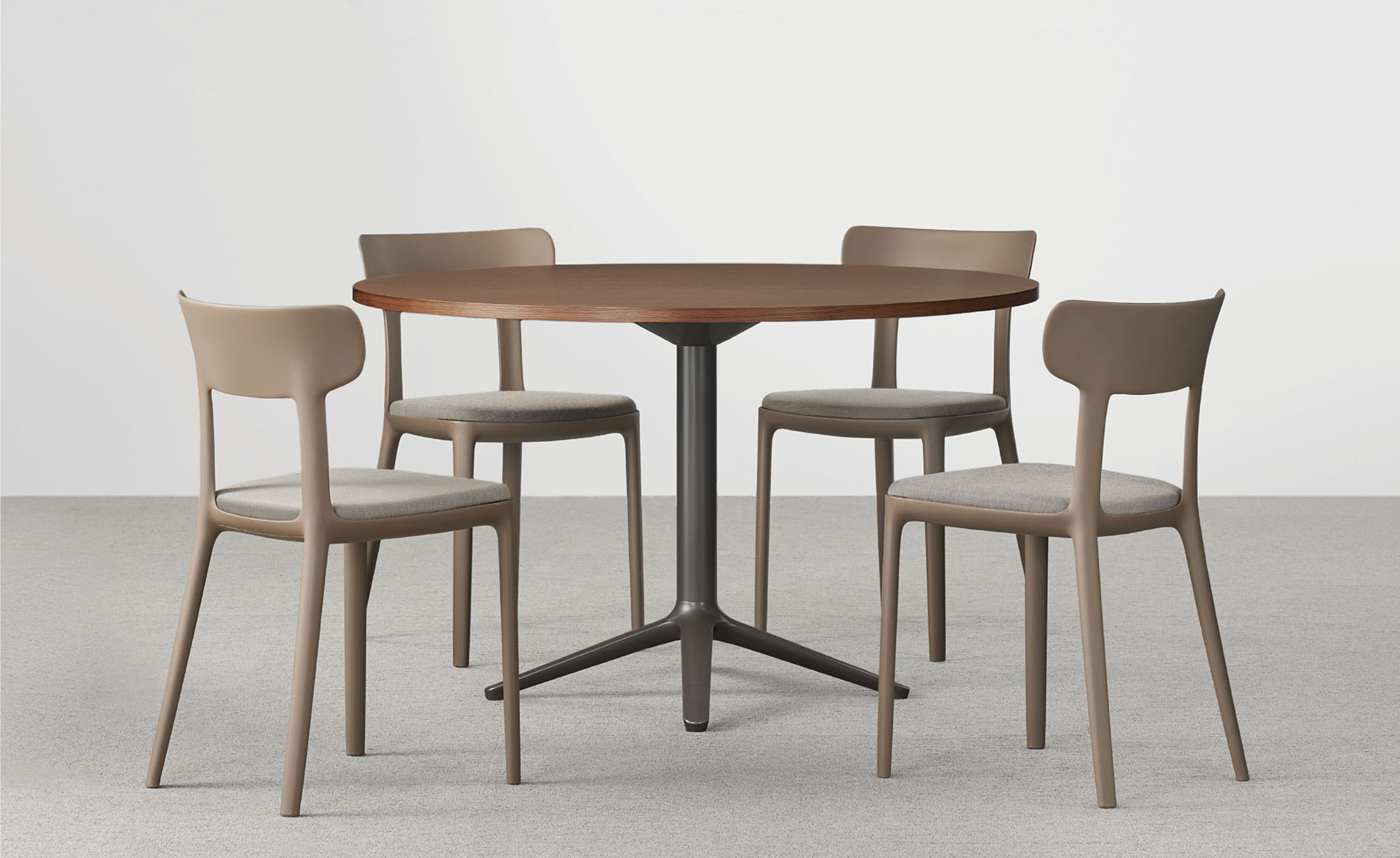 Queue Dining Chair