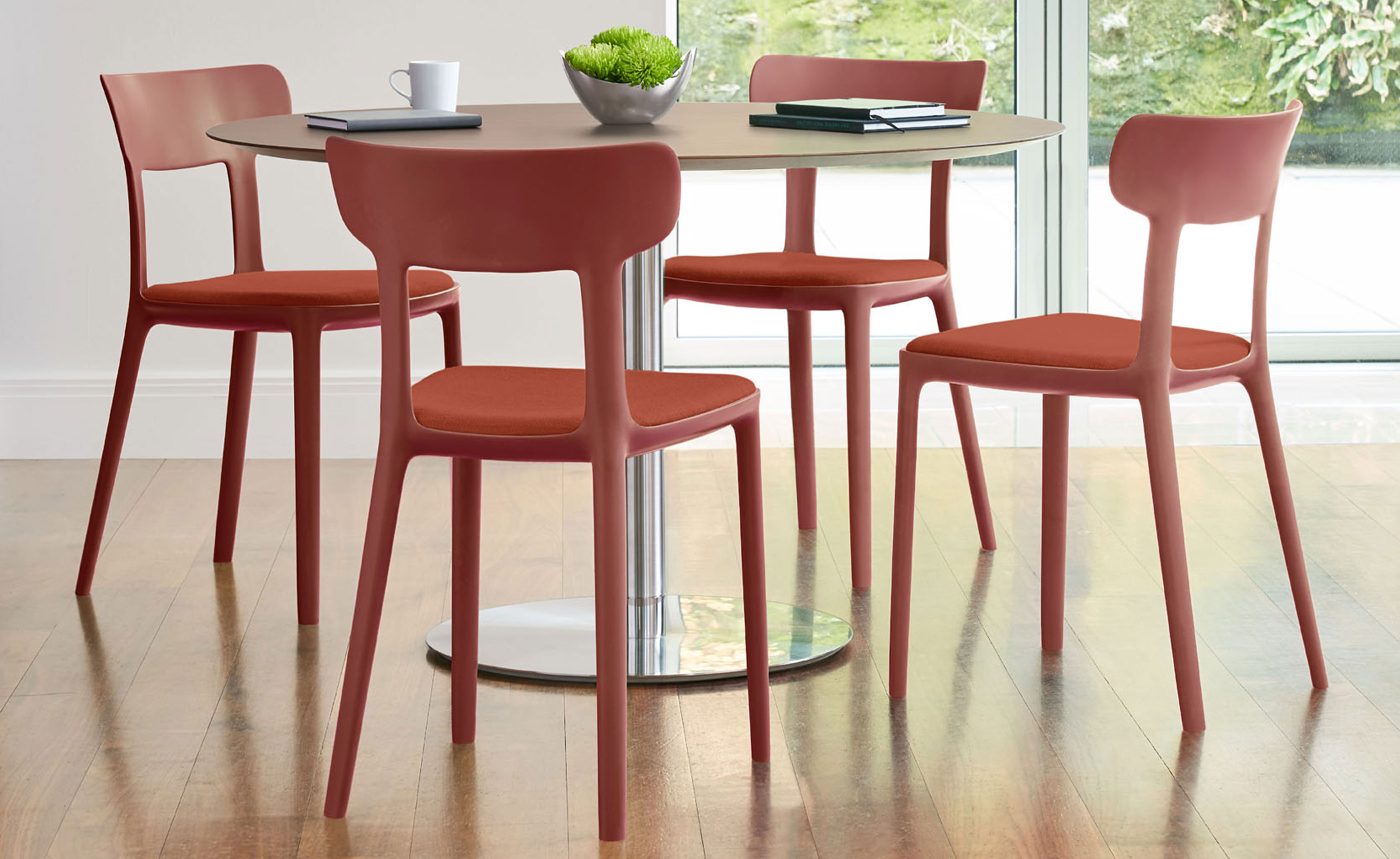 Queue Dining Chair