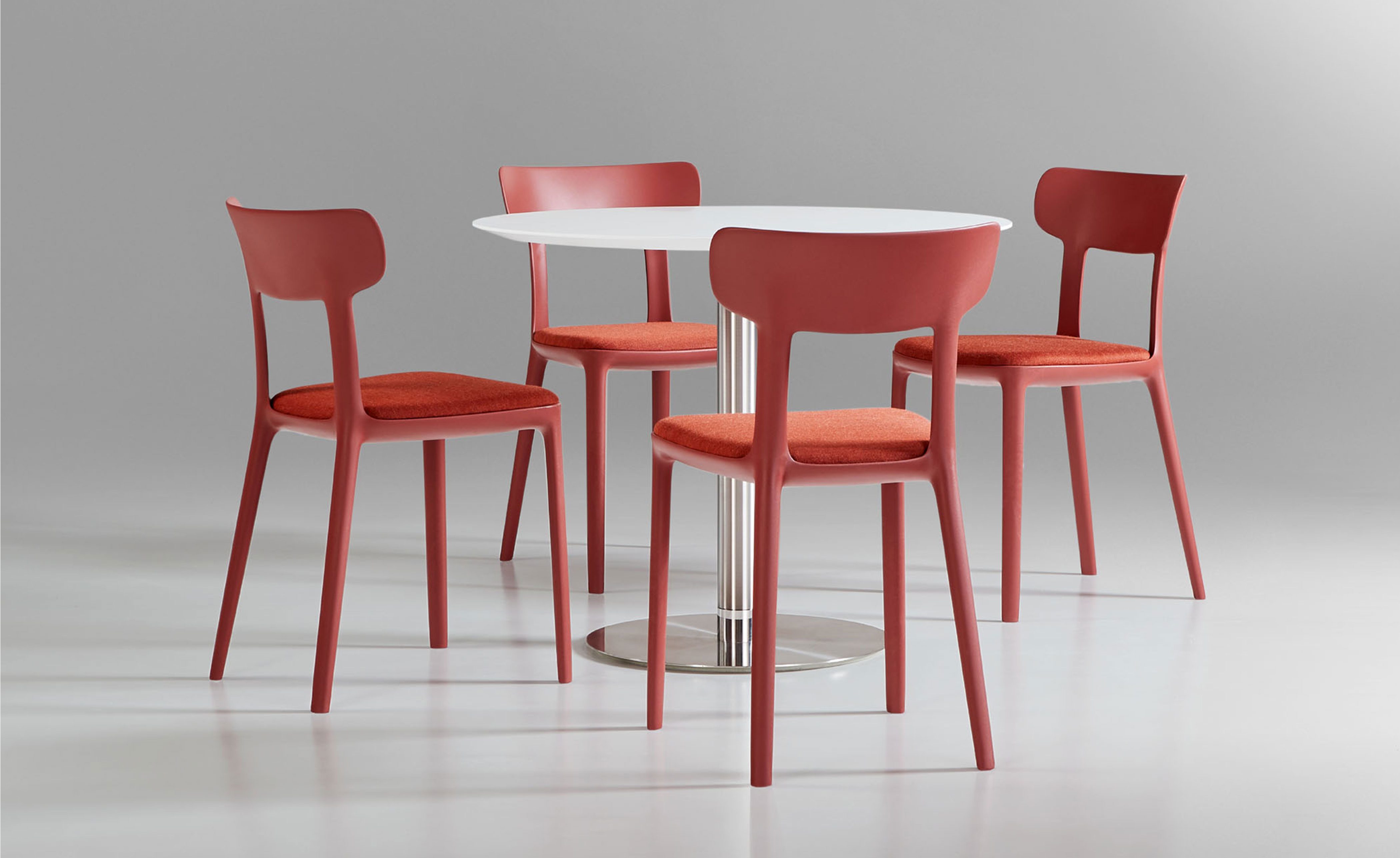 Queue Dining Chair