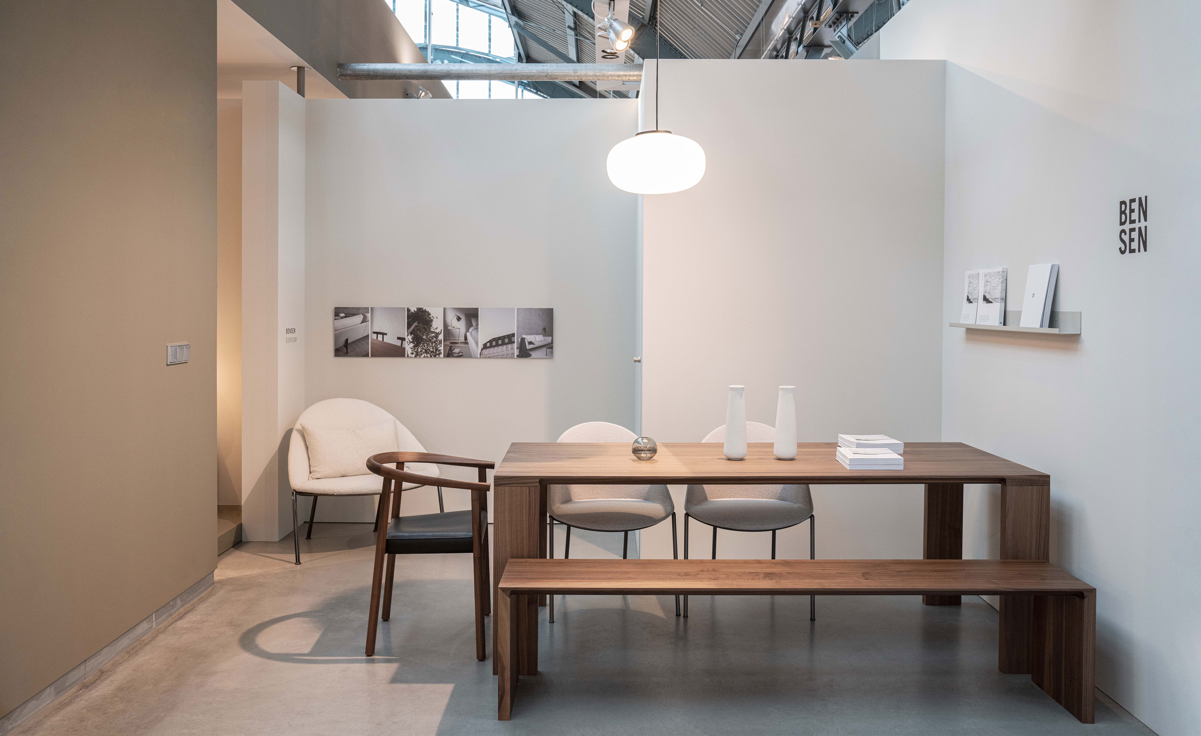 radii dining table
