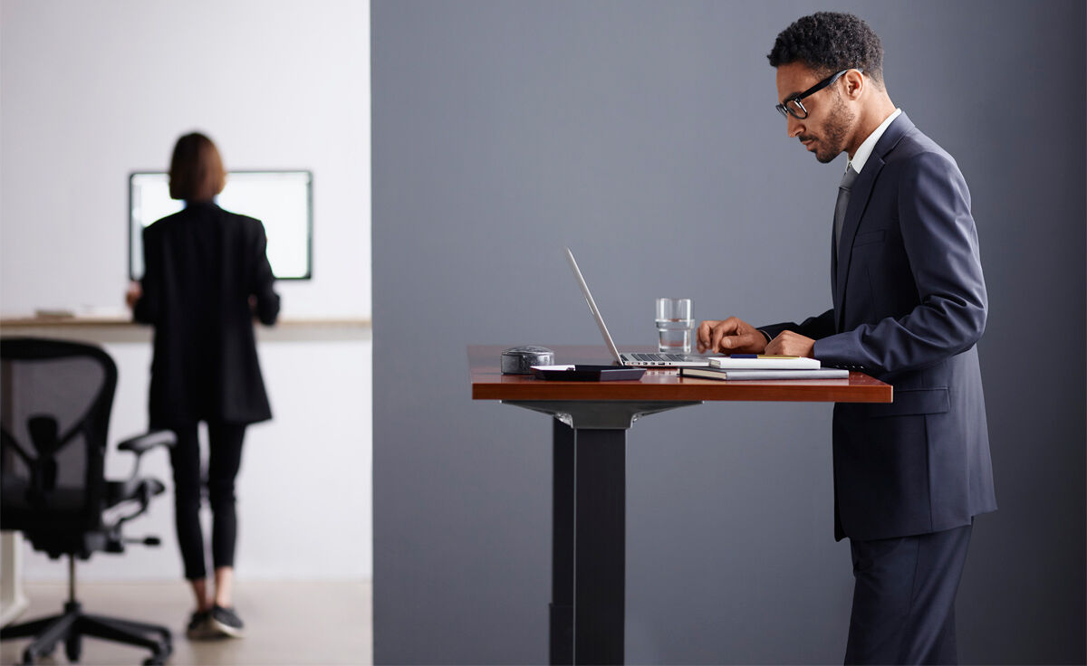 renew sit-to-stand c-foot table