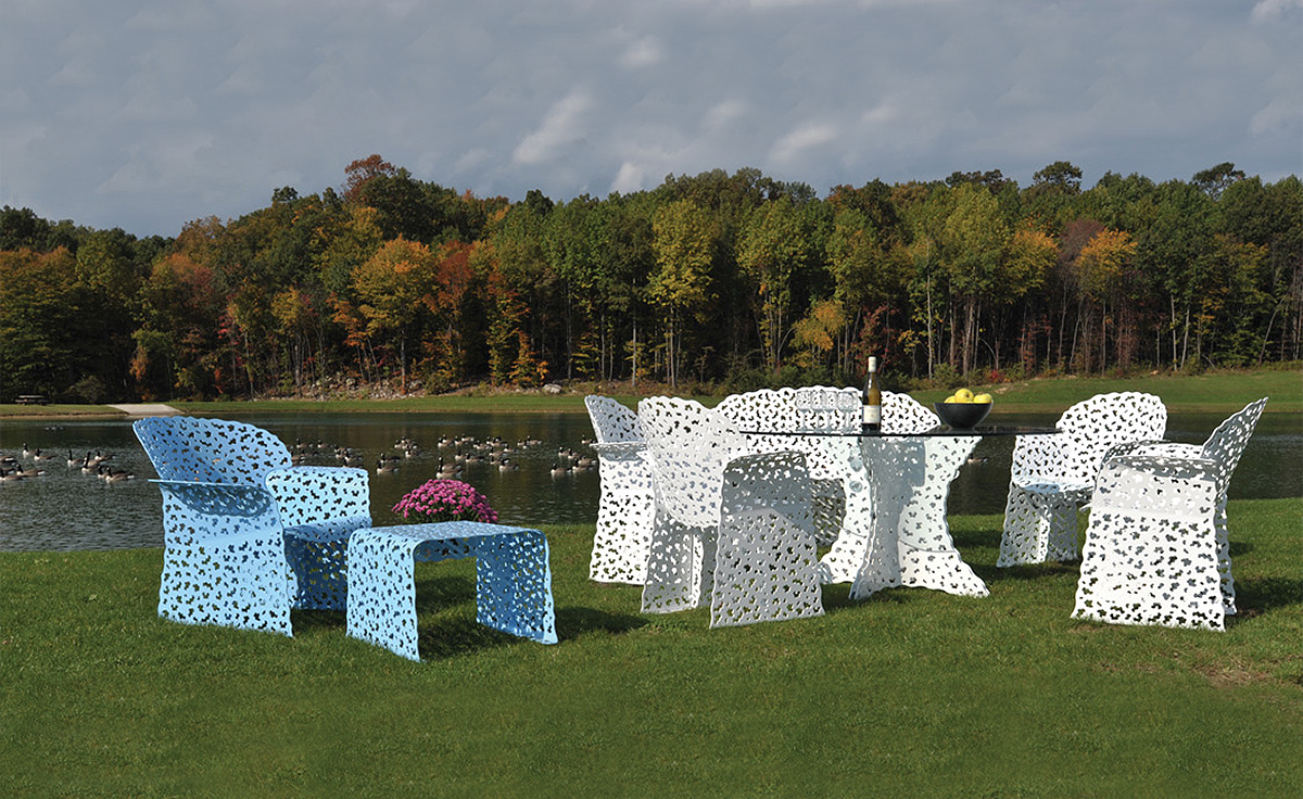 richard schultz topiary&reg; dining table