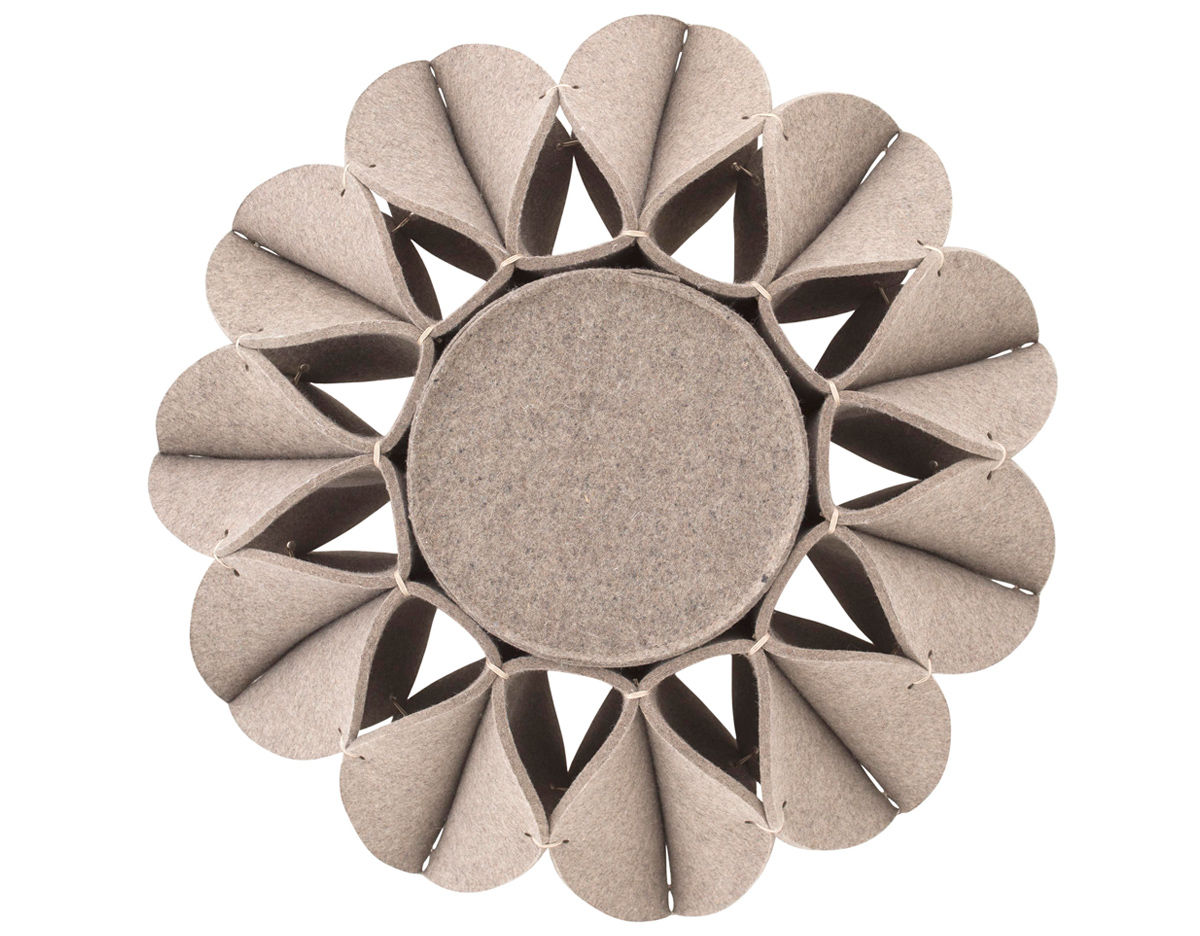 ruff high pouf