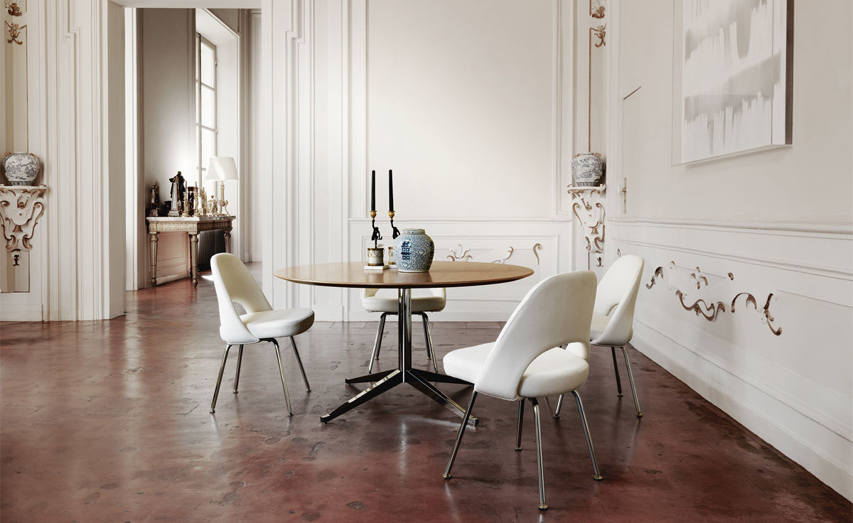 saarinen executive side chair with metal legs