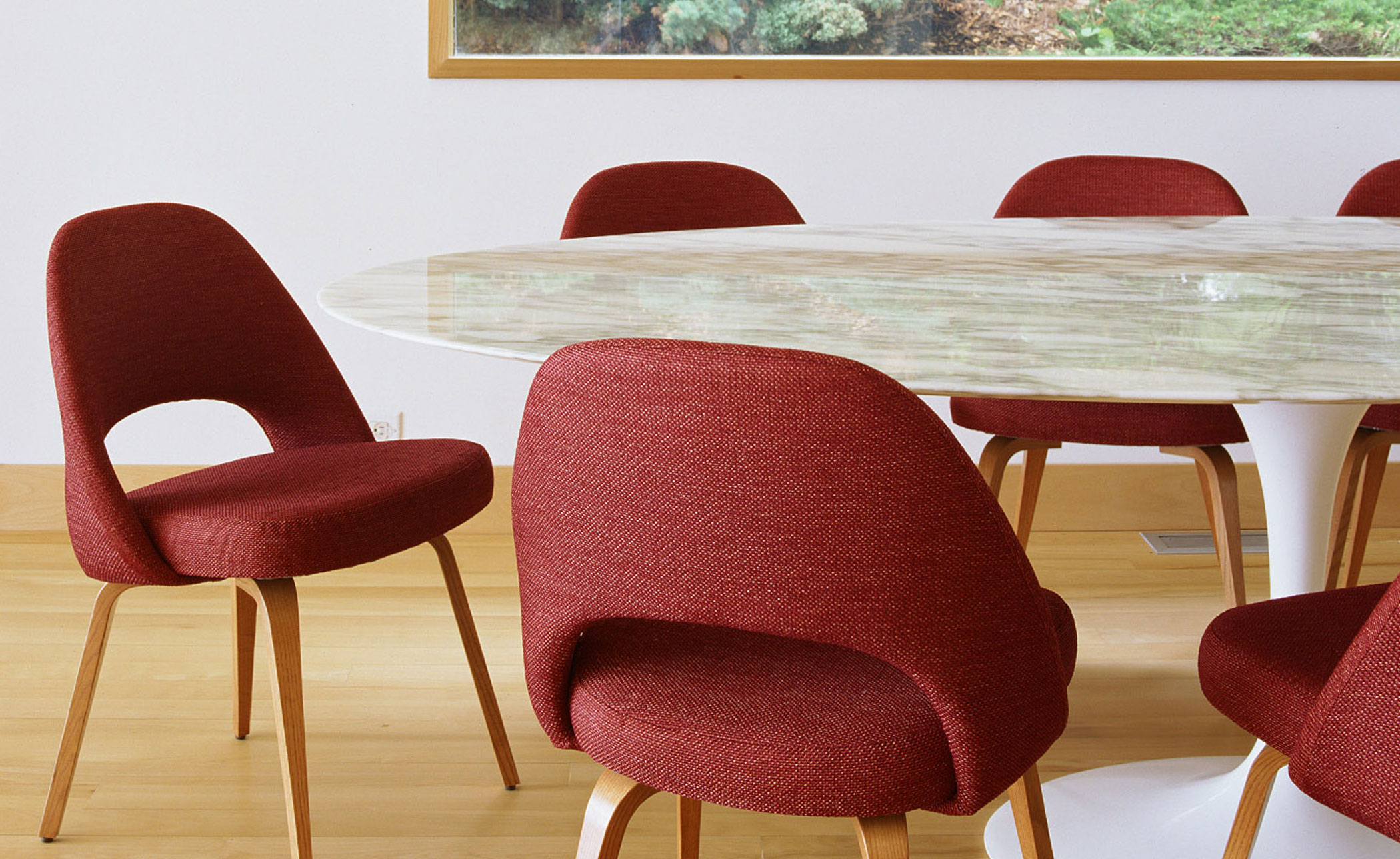 saarinen dining table - 84" oval