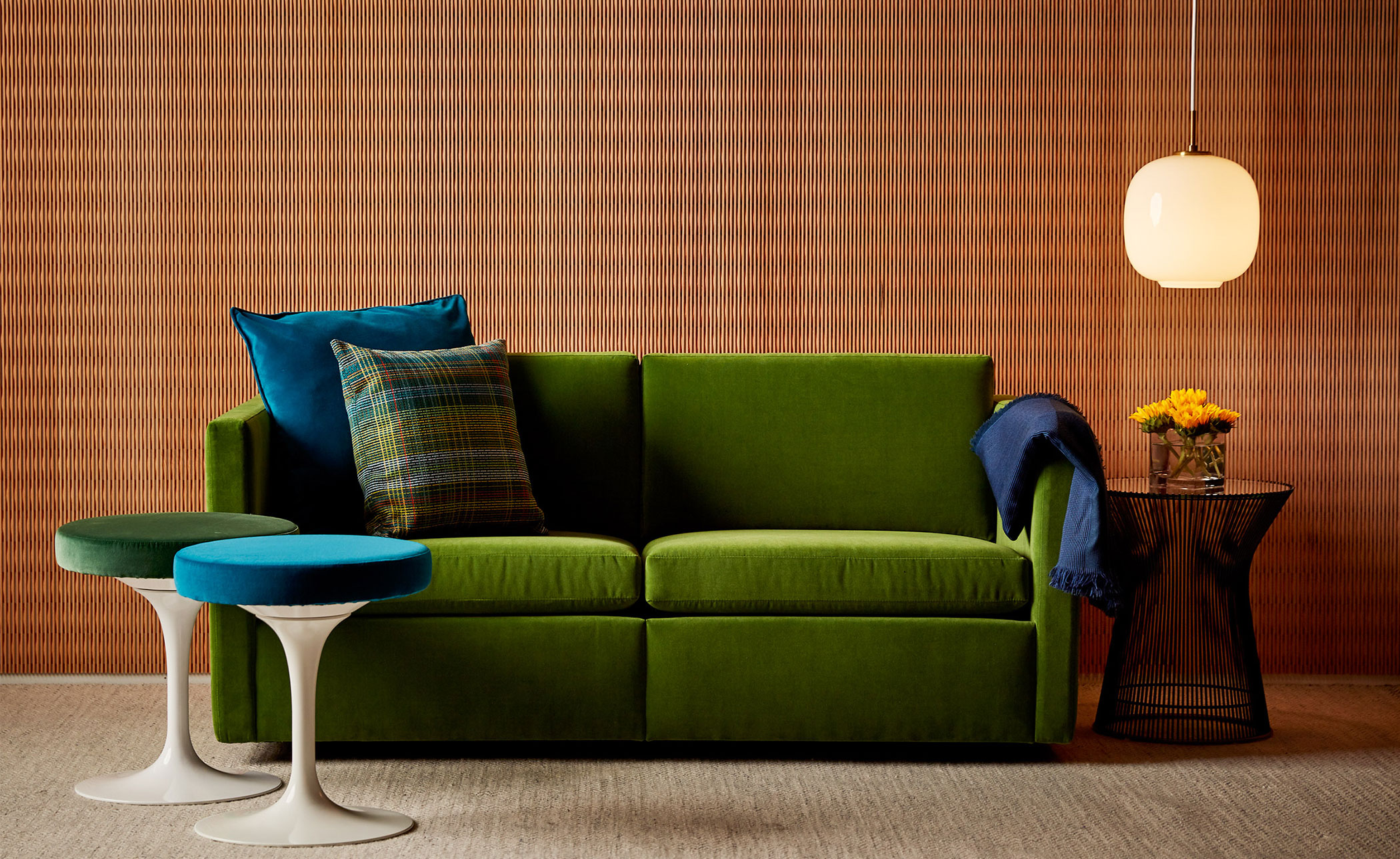 saarinen tulip stool