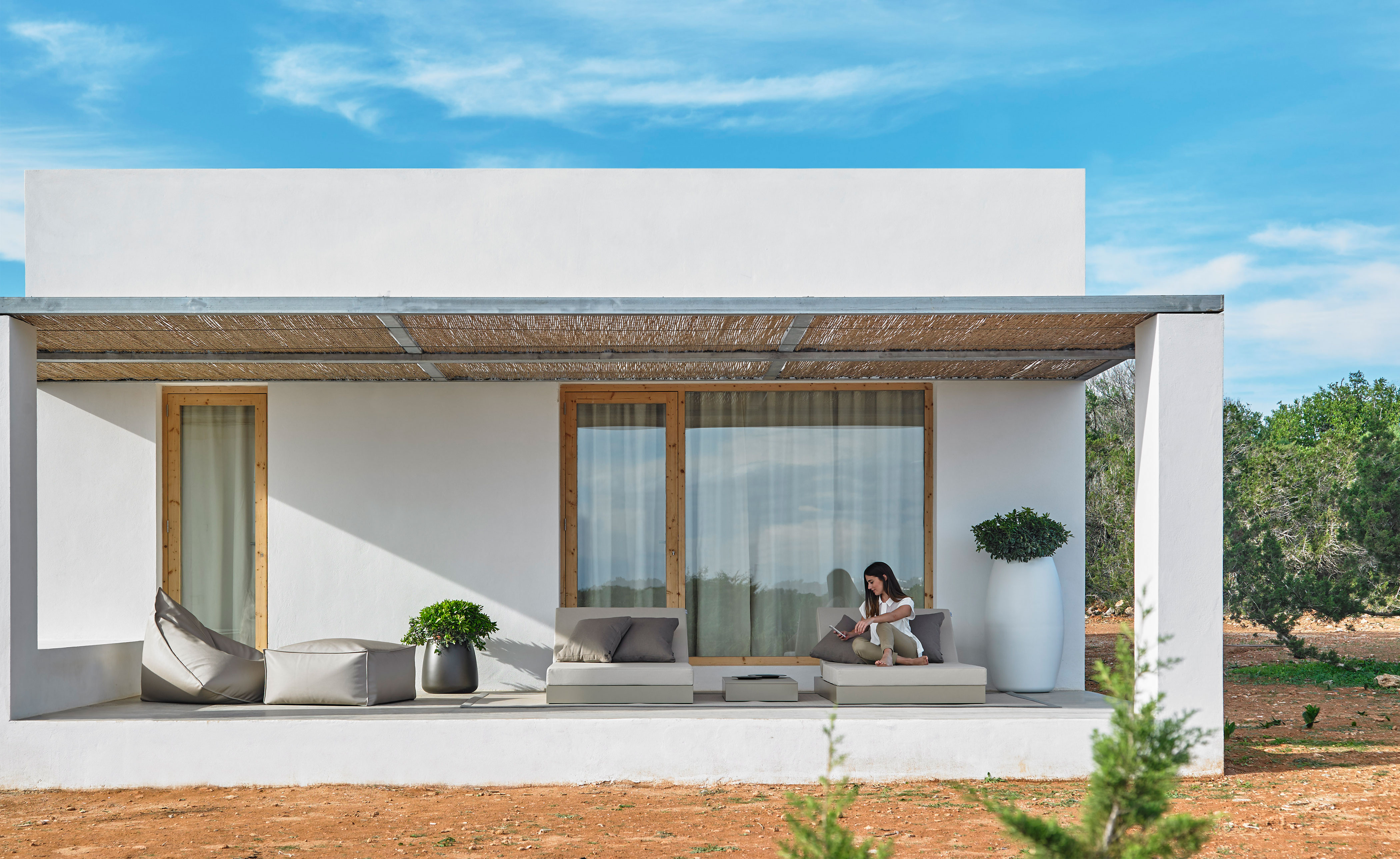 Sahara Planter 4