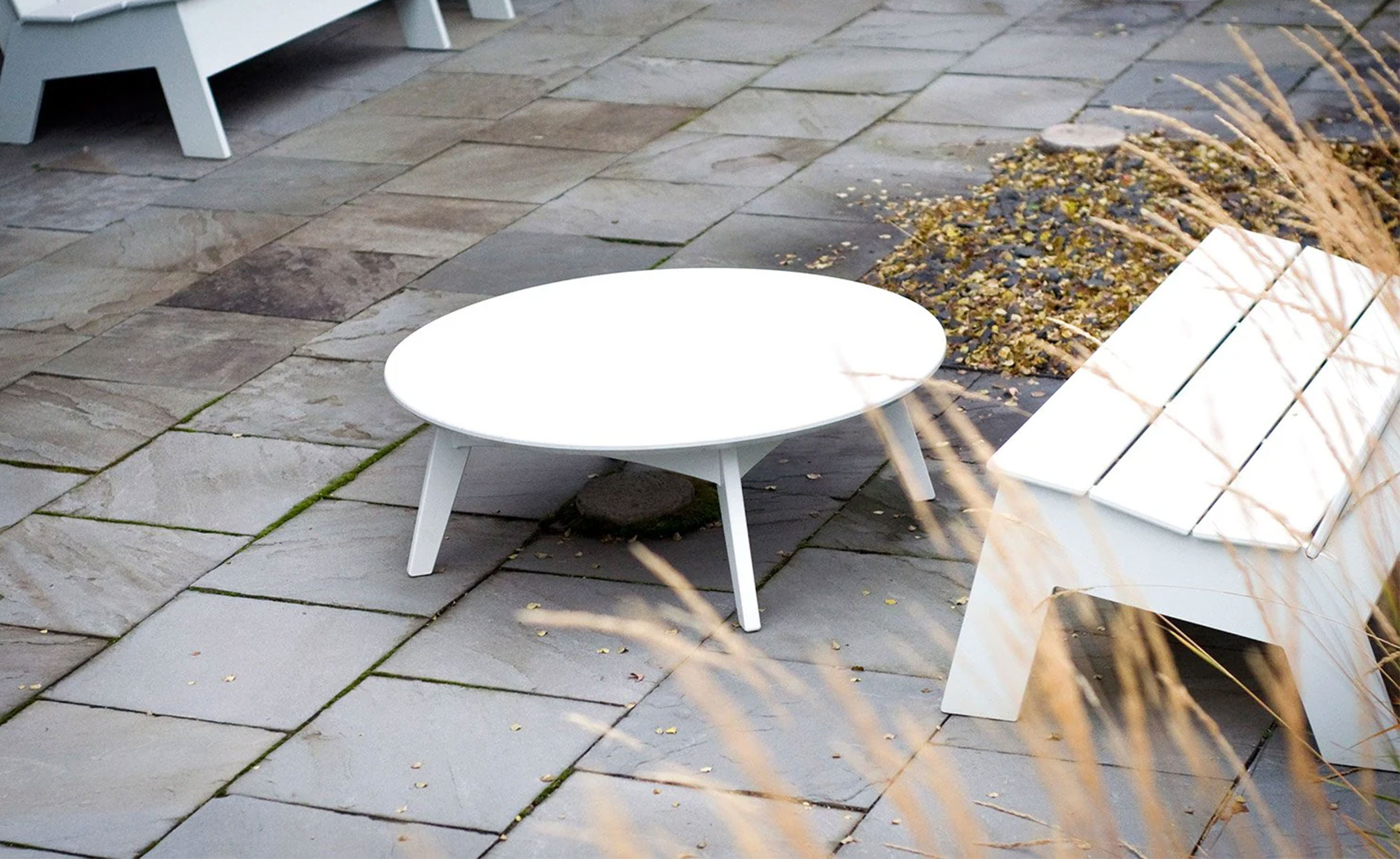 Satellite Round Cocktail Table