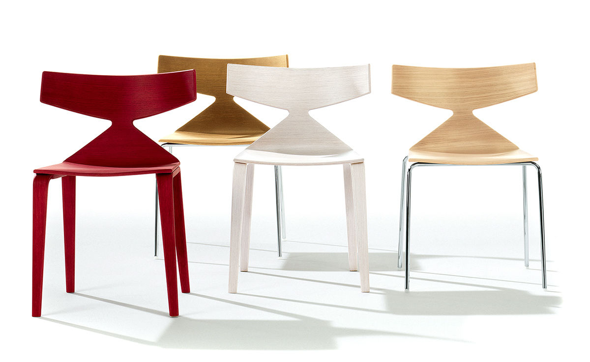 saya chair with metal legs
