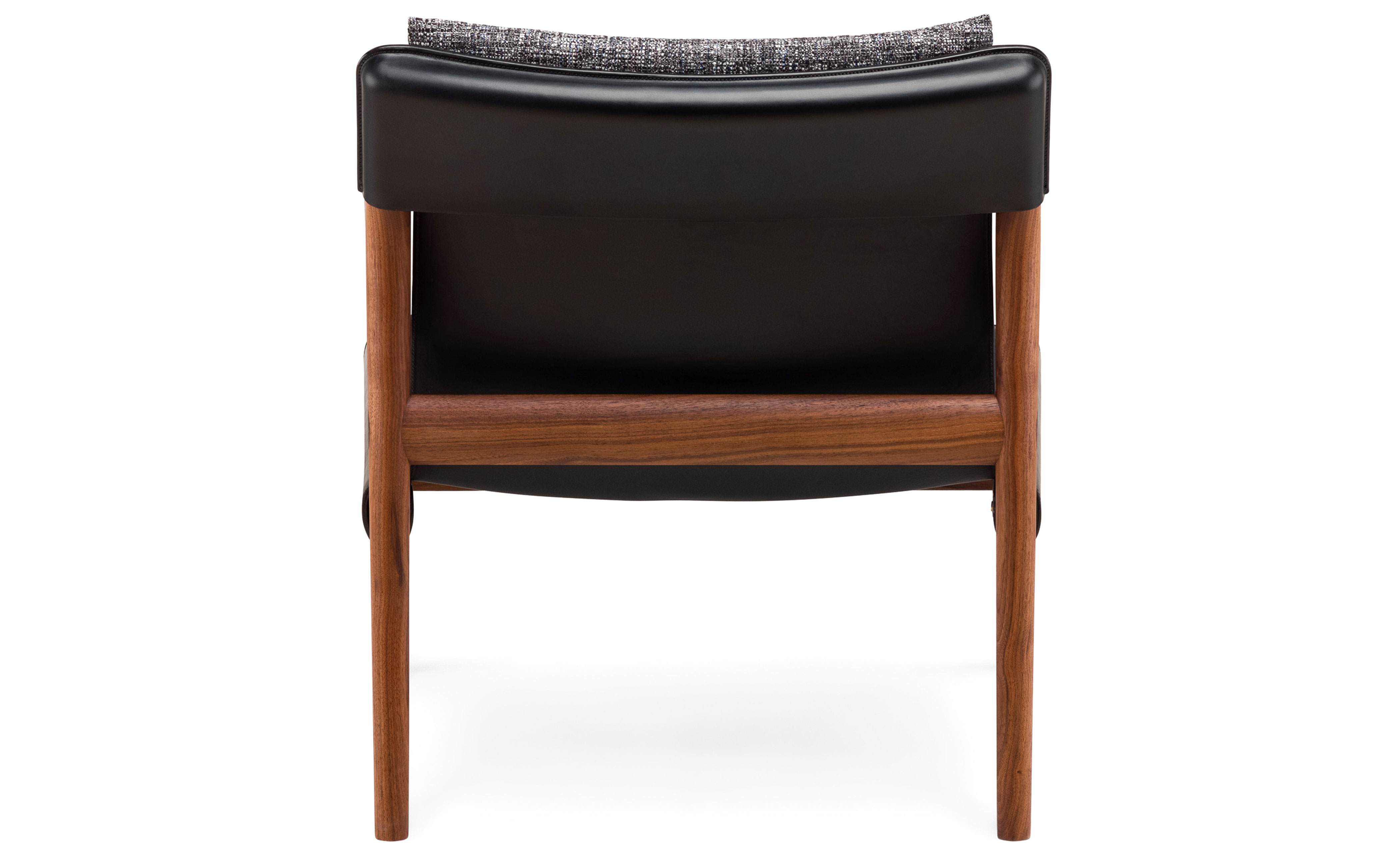 Sela Lounge with narrow arms
