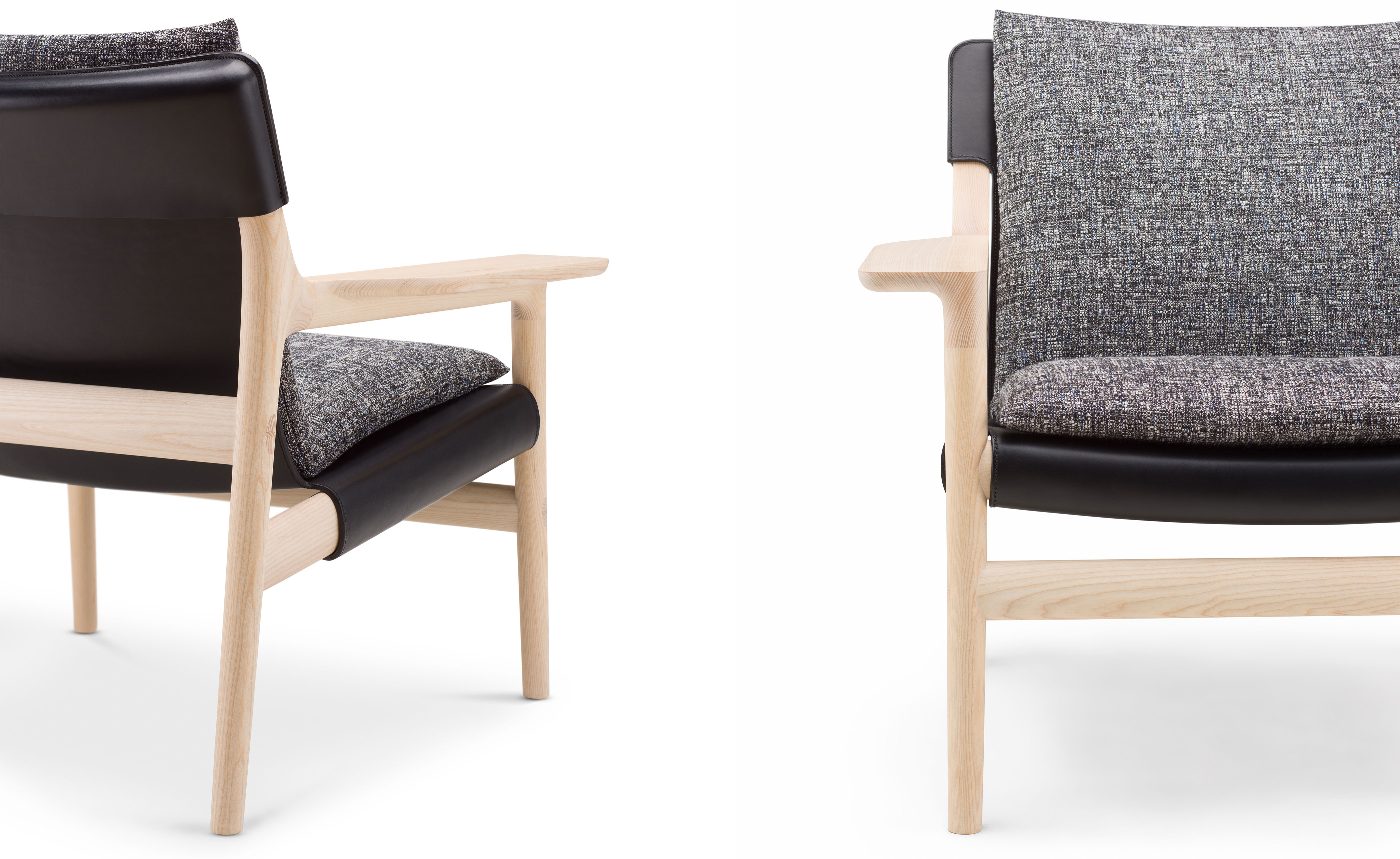 Sela Lounge with wide arms