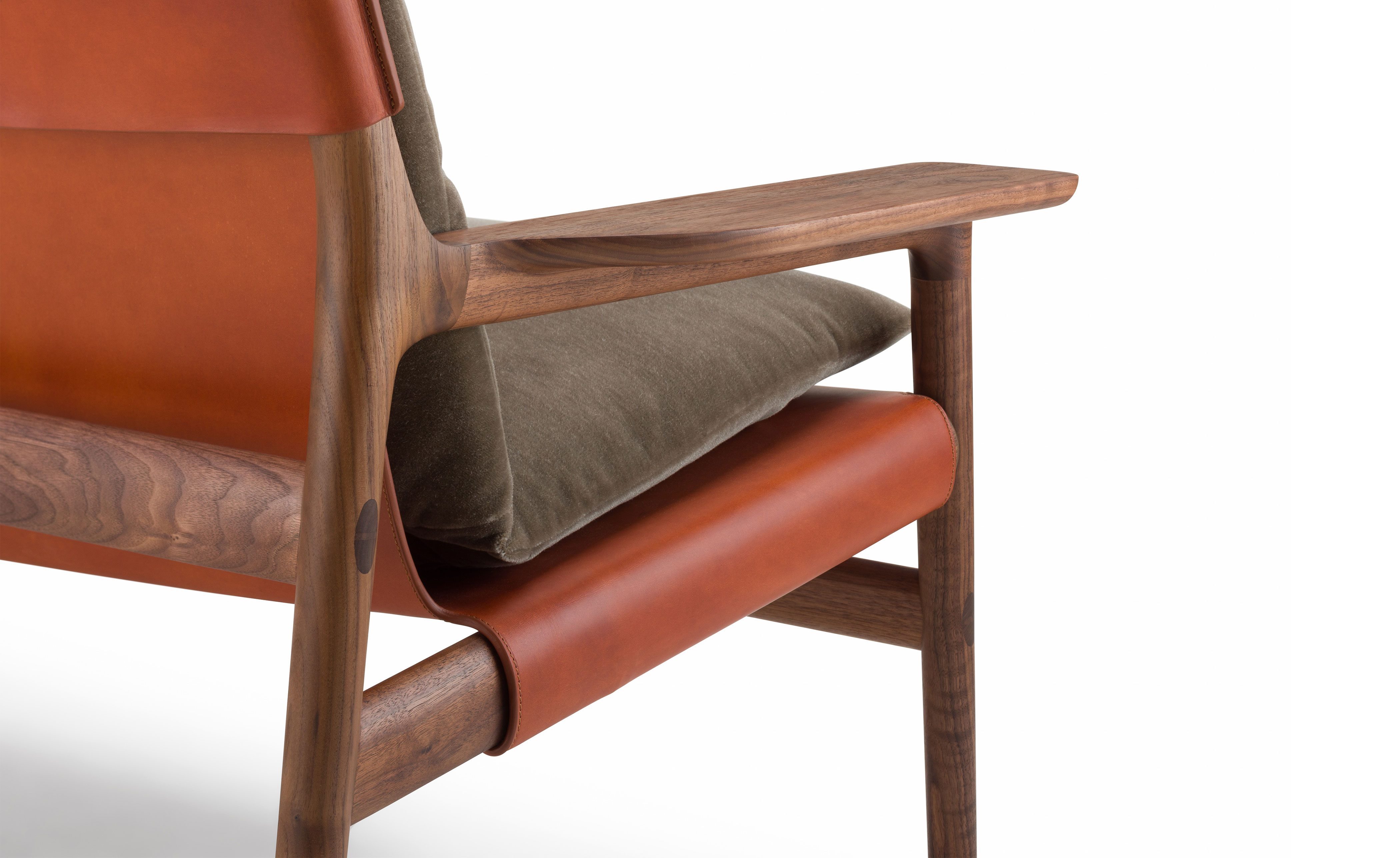 Sela Sofa with wide arms