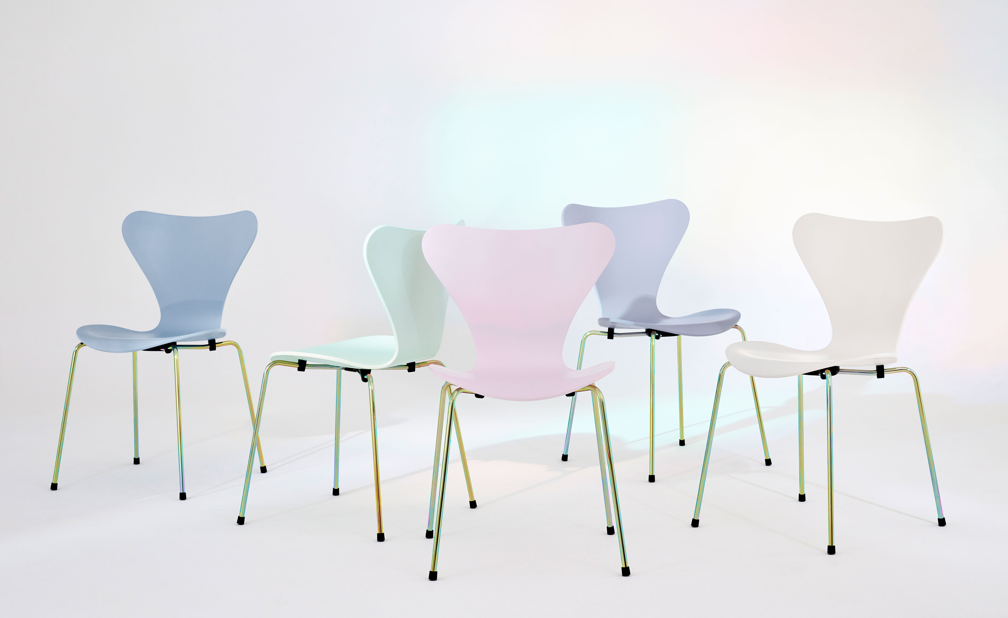 7:14 am Color Edition Series 7 Chair