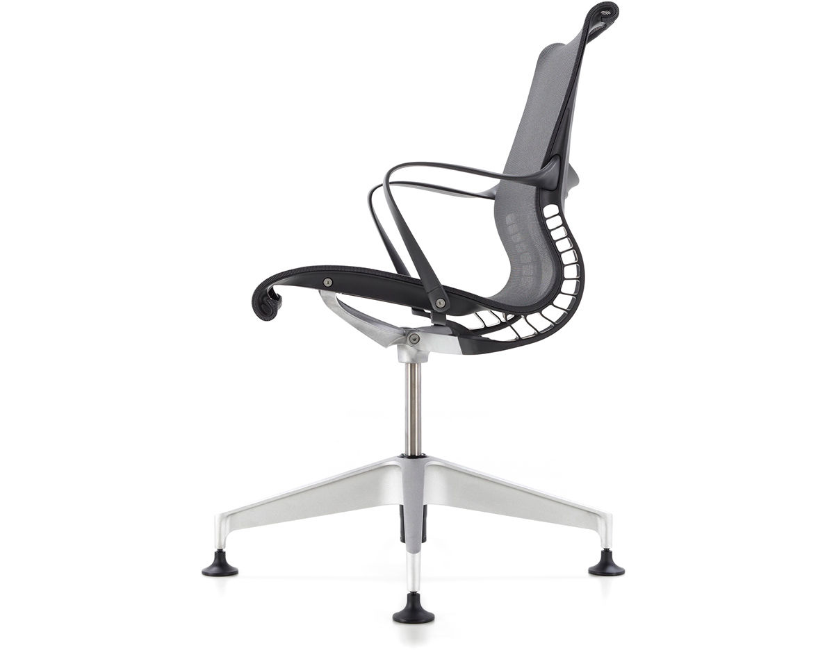 setu chair with 4 star base