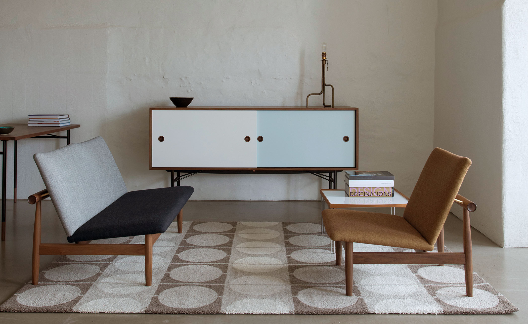 Sideboard with Tray Unit