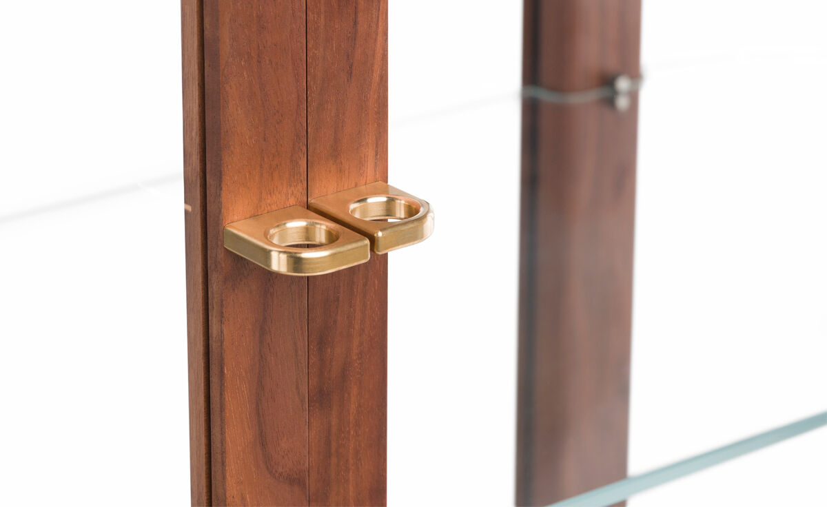 solo tall vitrine 789t