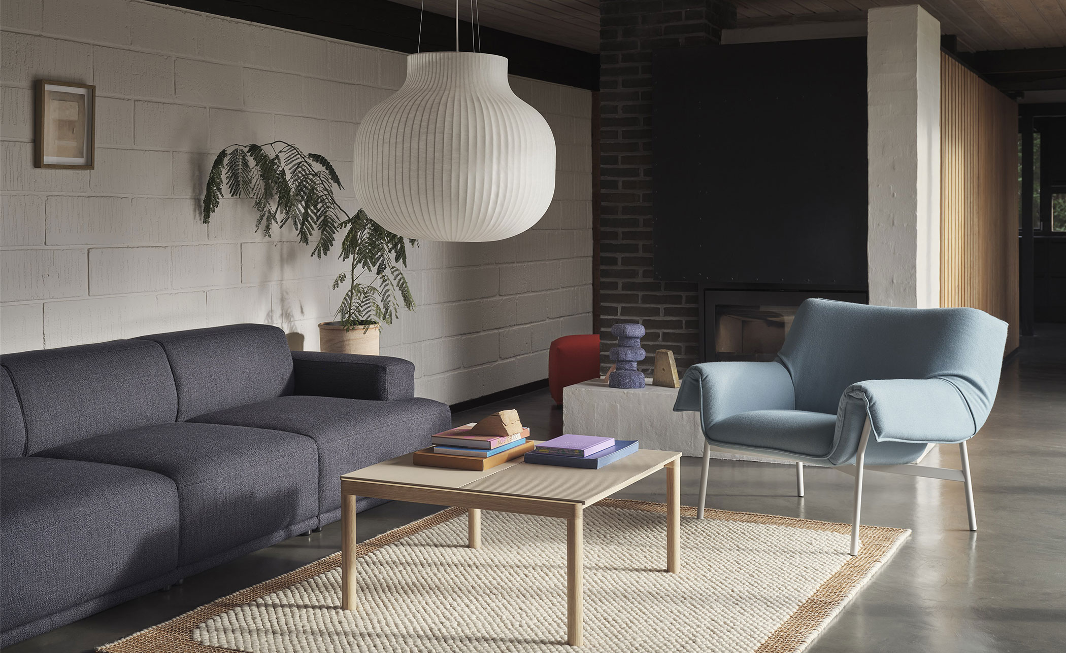 Strand pendant lamp closed