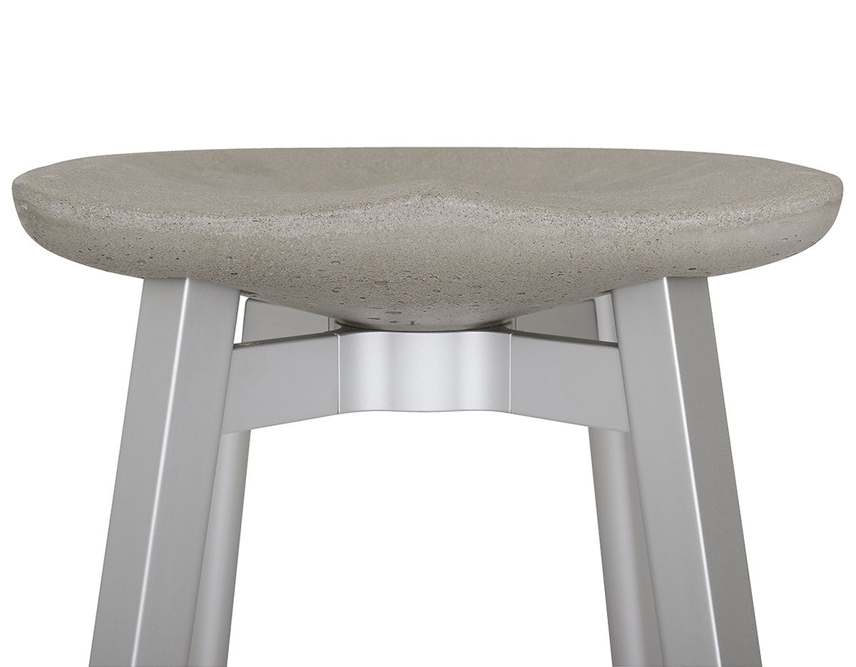 su small stool with eco concrete seat