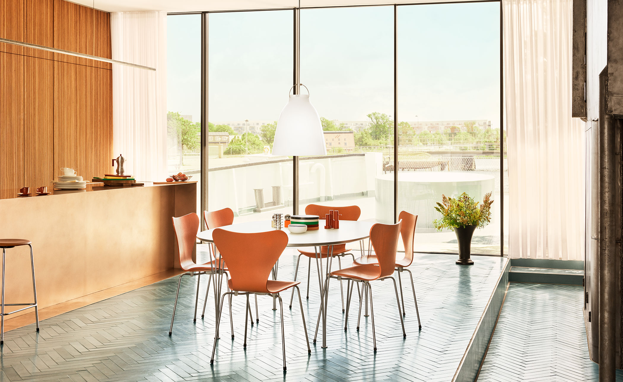 super elliptical span leg 53.1" table