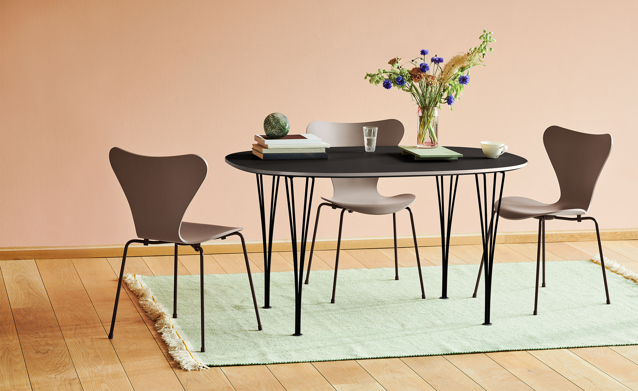 superellipse span leg 59.1" table