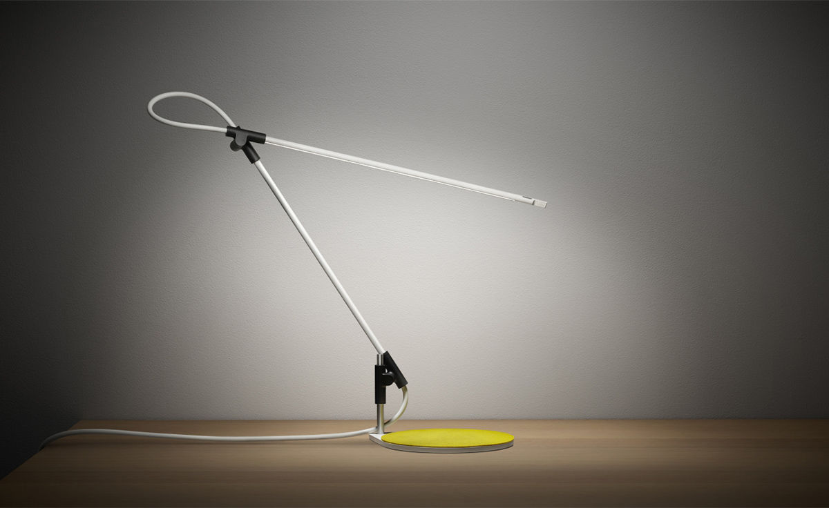 superlight table lamp