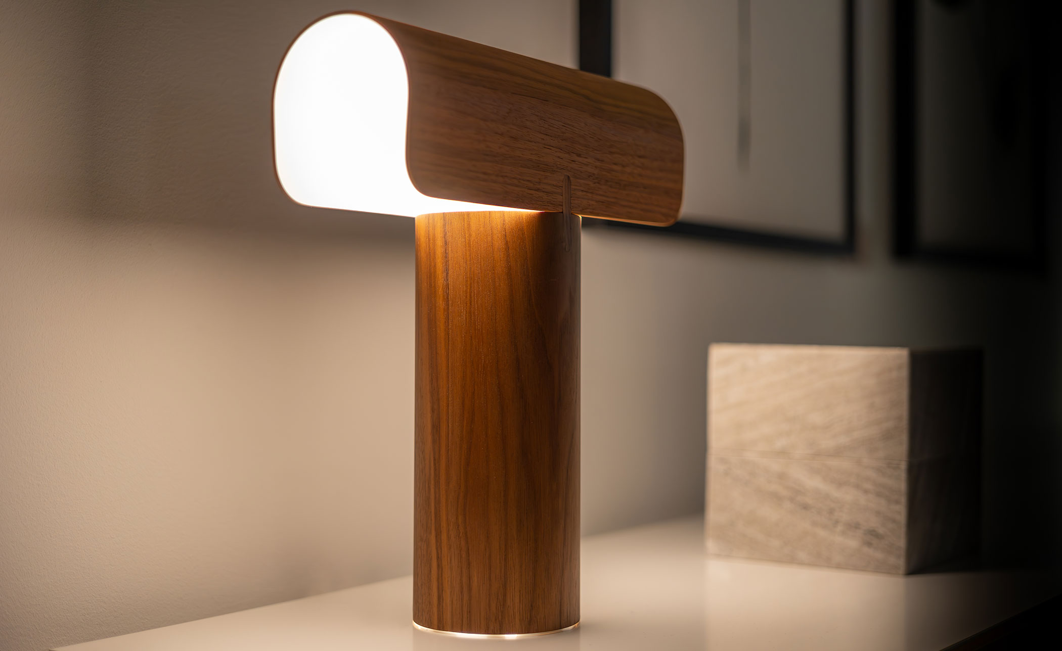 Teelo Table Lamp