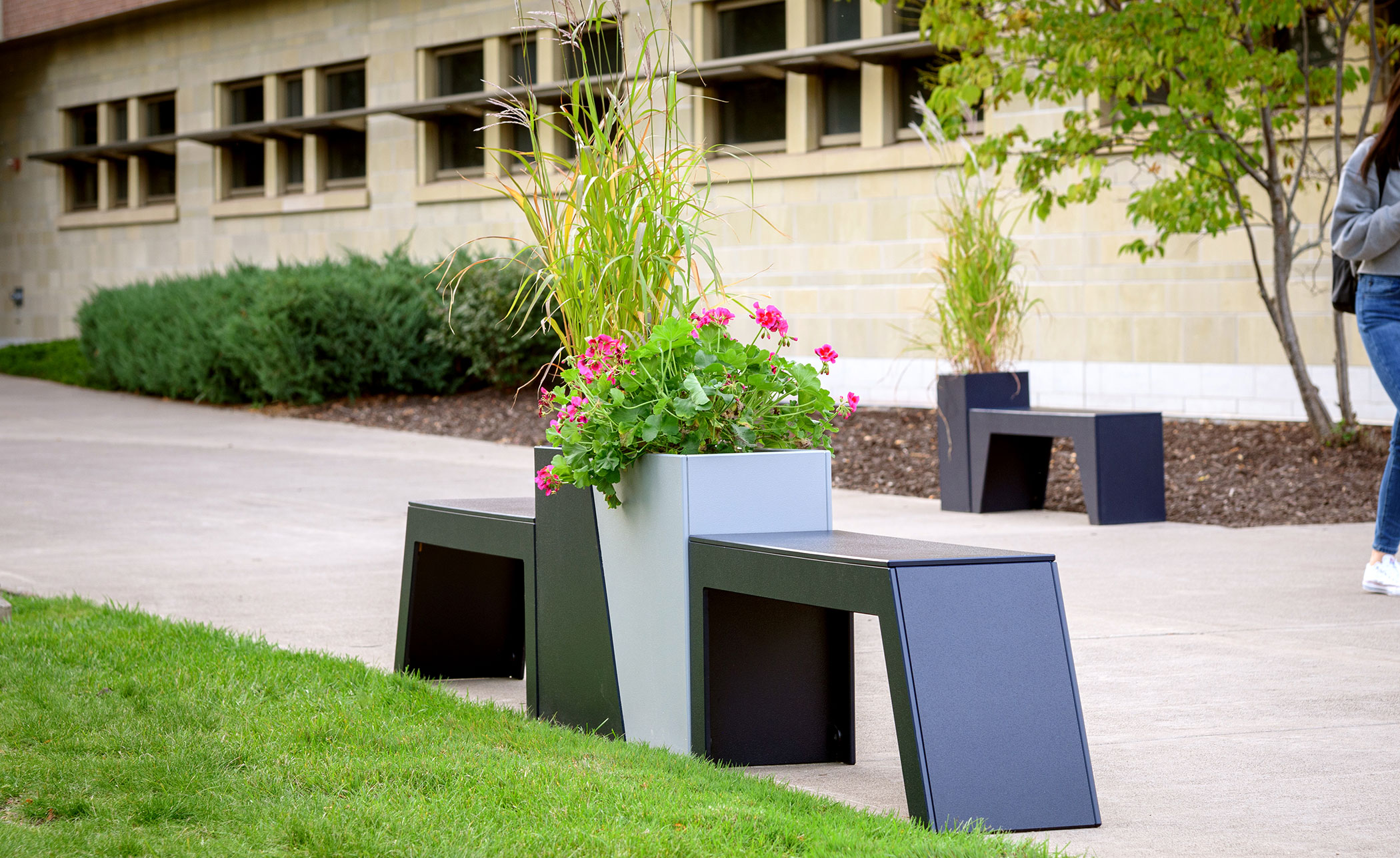 Tessellate Square Planter