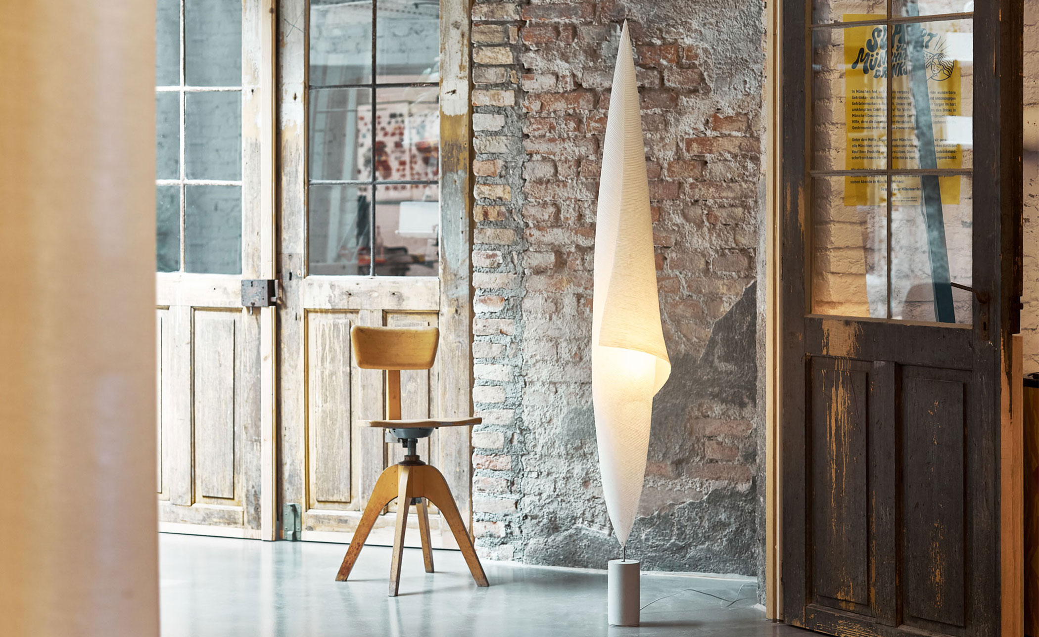 The MaMo Nouchies Wo-Tum-Bu Floor Lamp