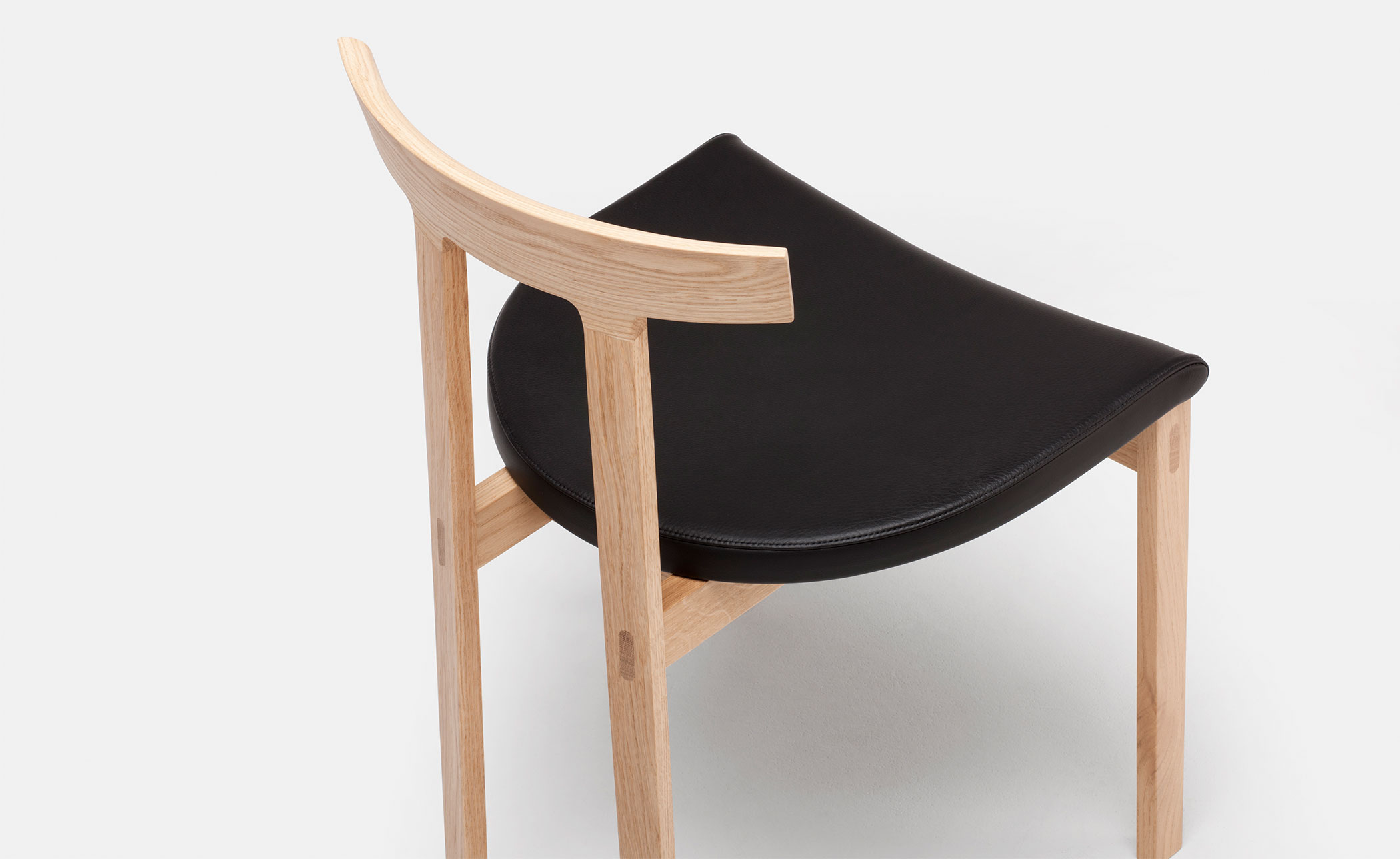 torii chair with upholstered seat