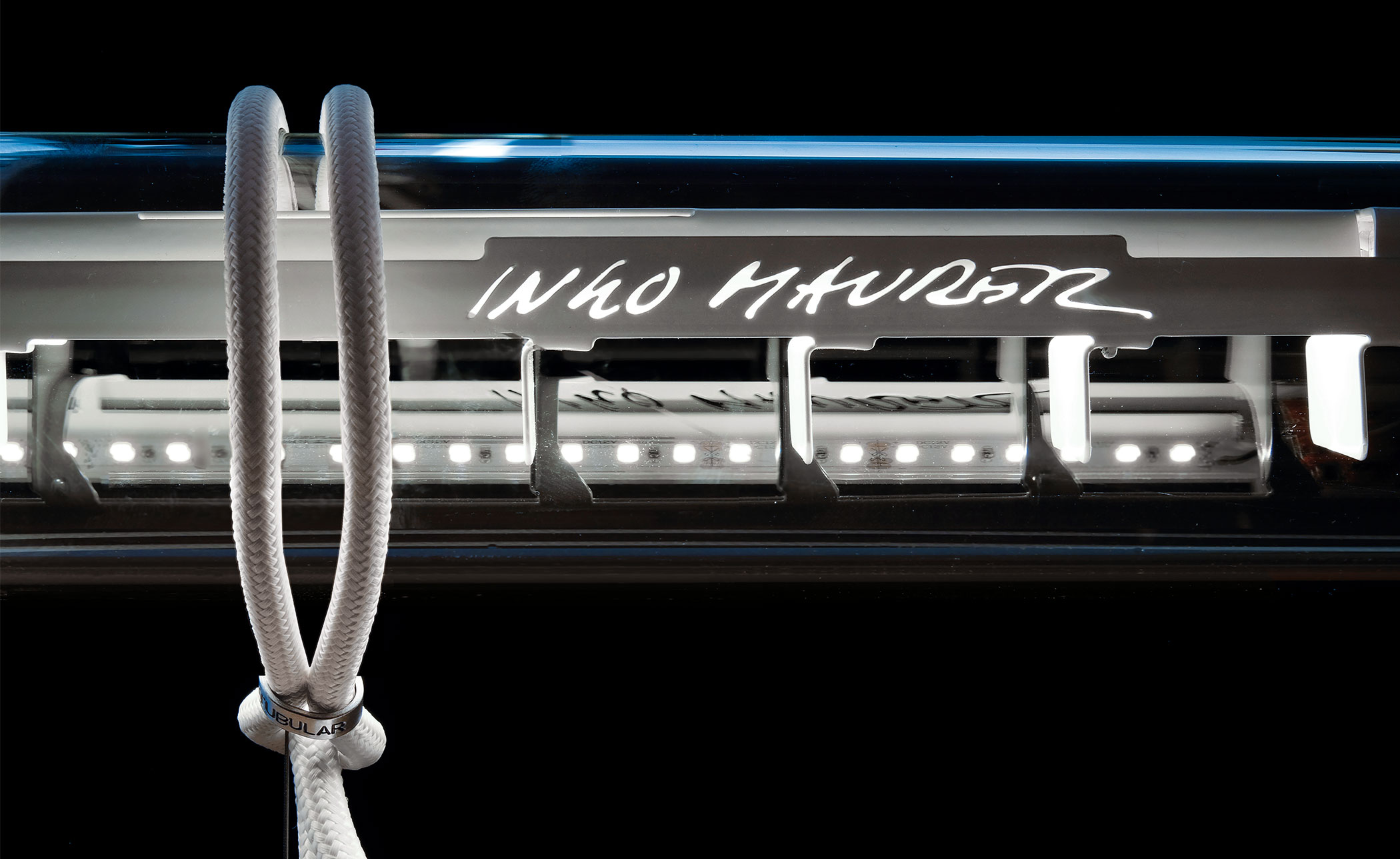Tubular Balance Table Lamp