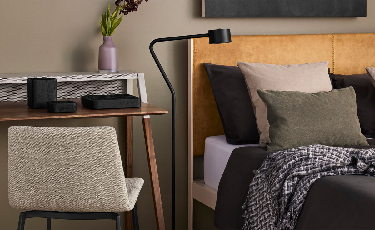 verge floor lamp