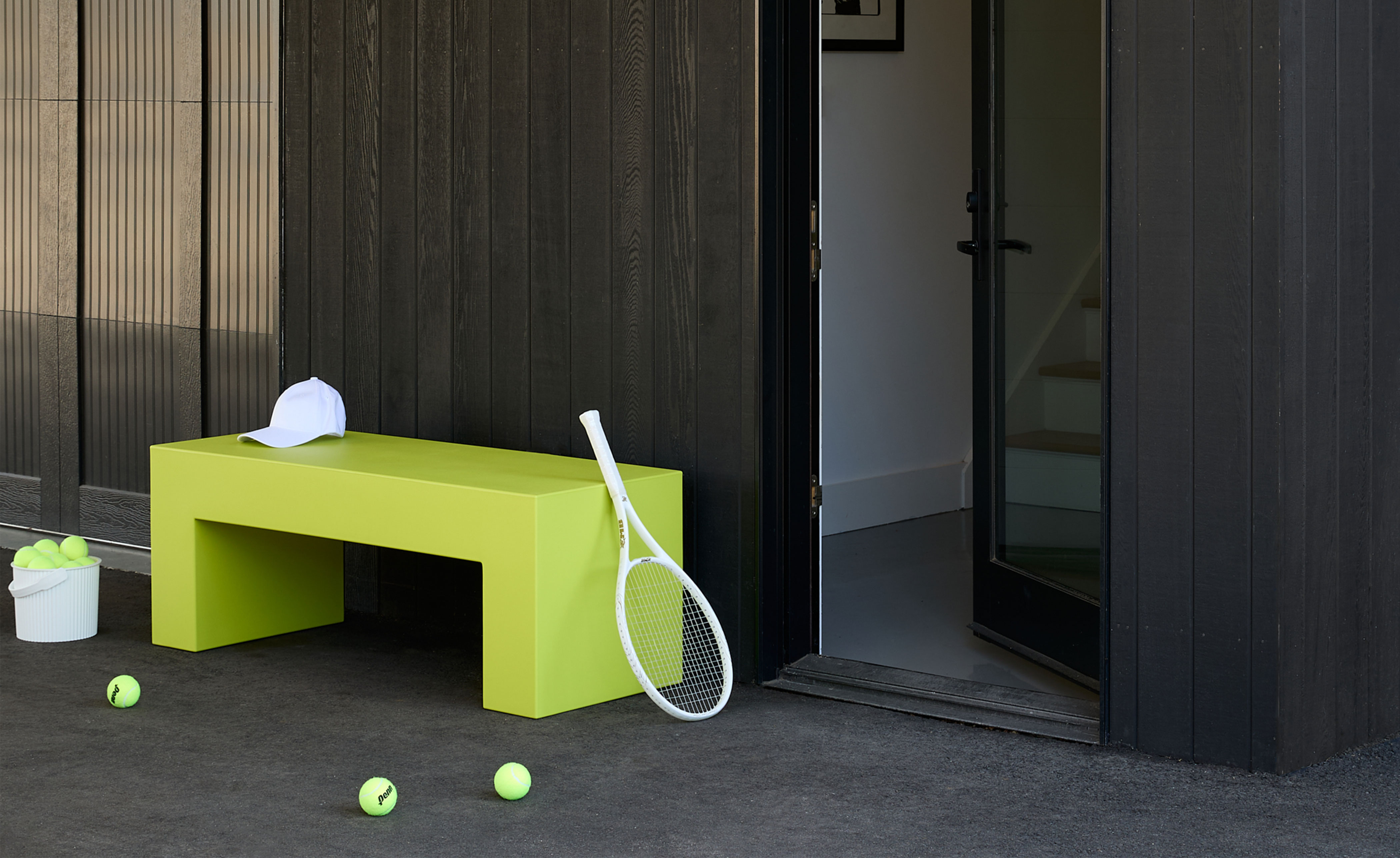 vignelli bench