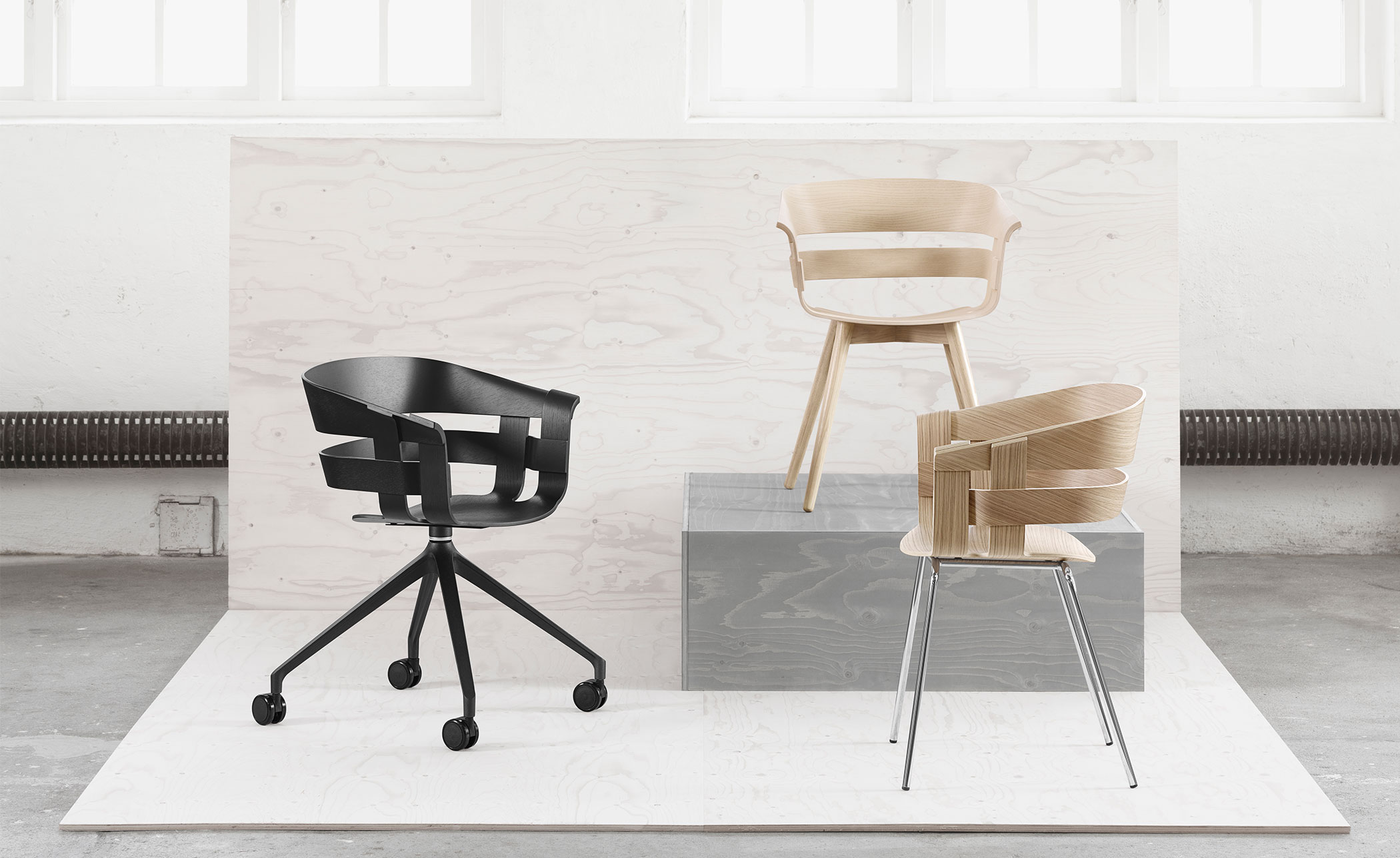 Wick Chair with wooden legs
