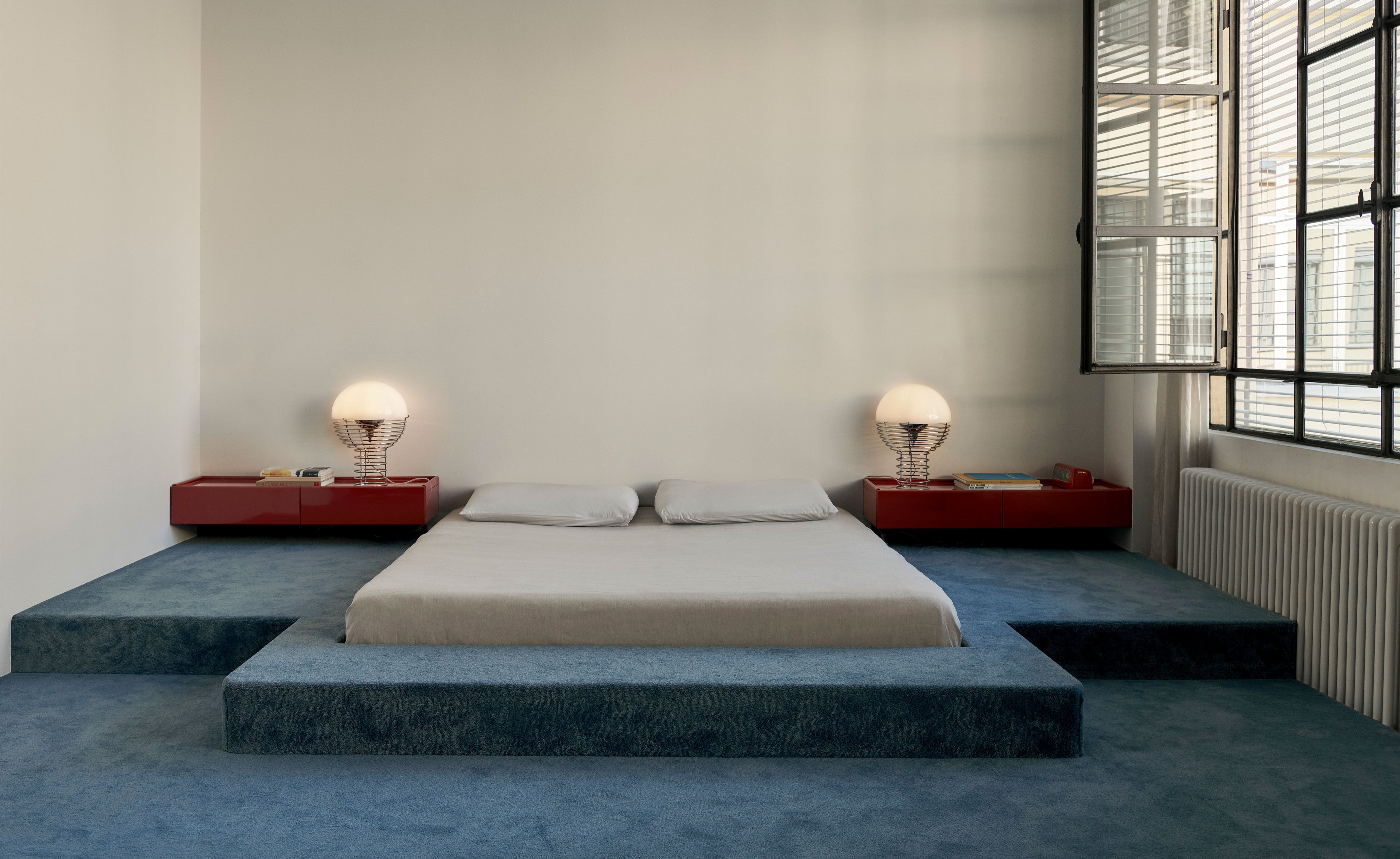 panton wire table lamp