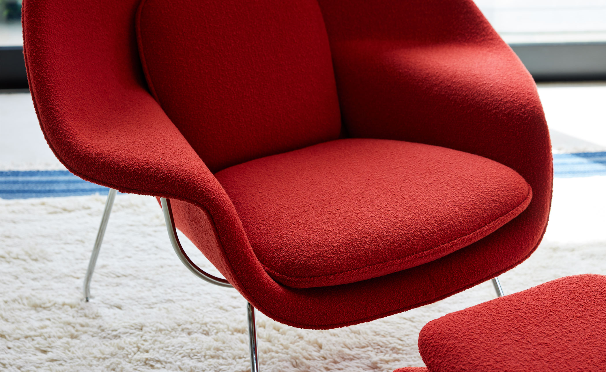 womb lounge chair & ottoman