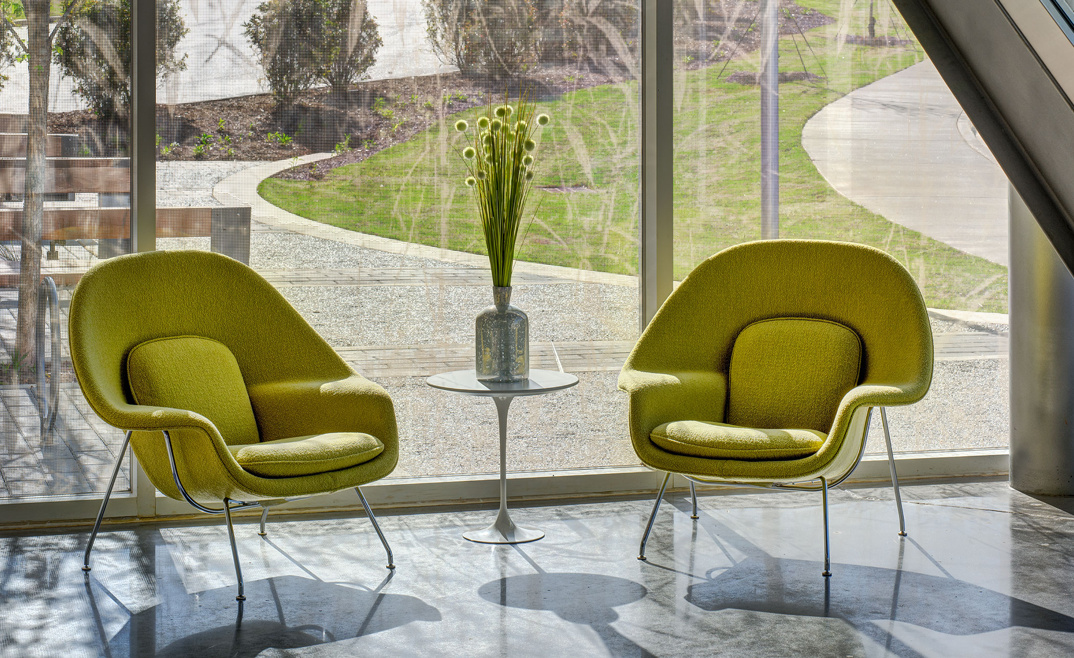 womb lounge chair & ottoman