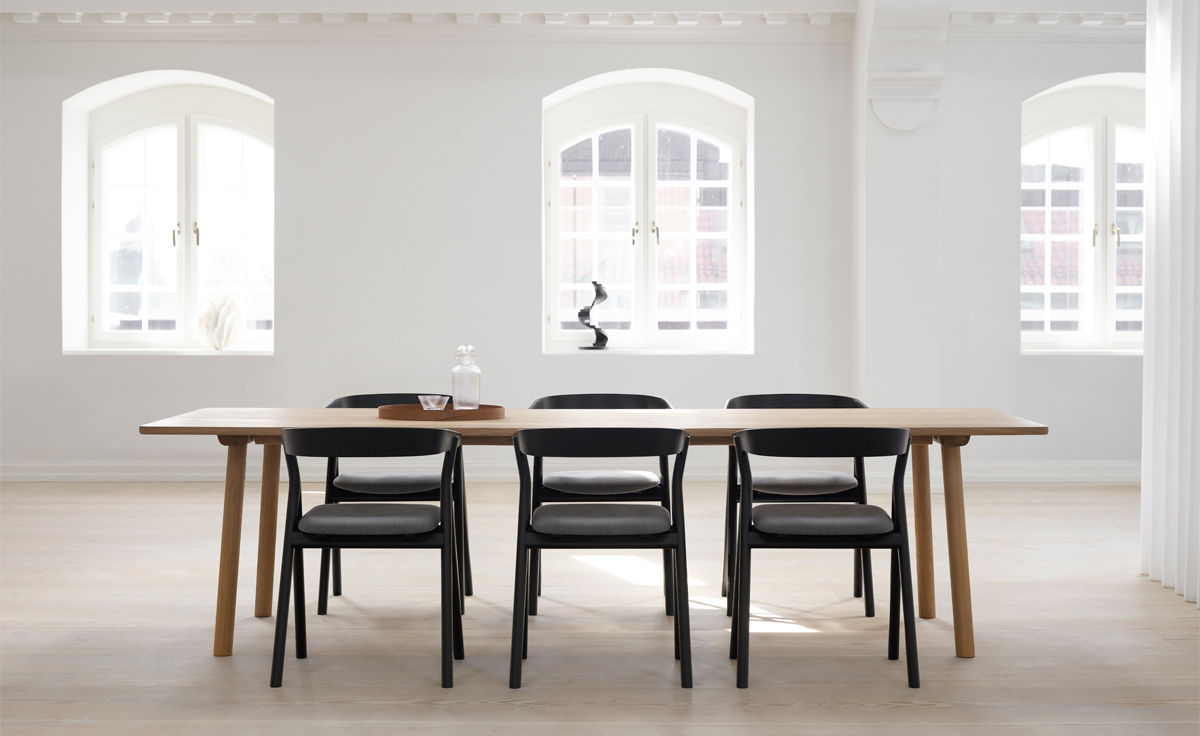 yksi chair with upholstered seat